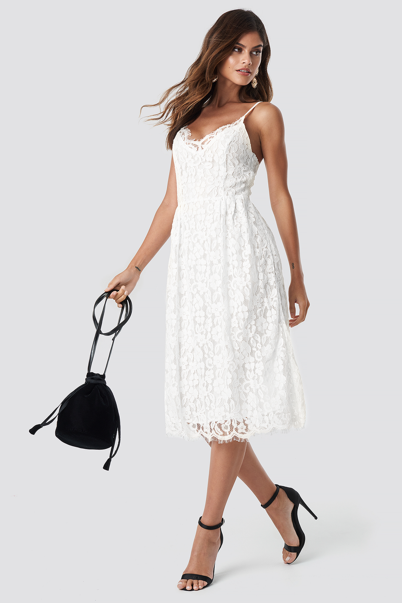 SCALLOPED EDGE LACE DRESS NA-KD