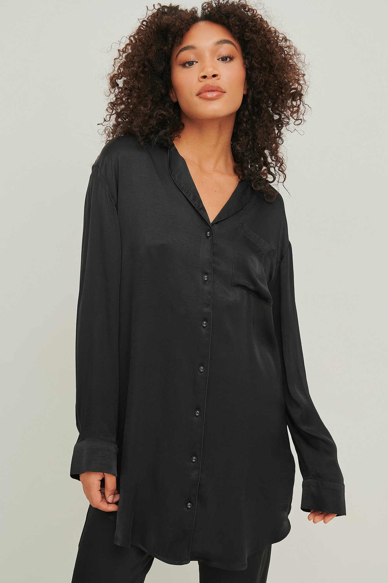 Black Loungeskjortklänning i satin