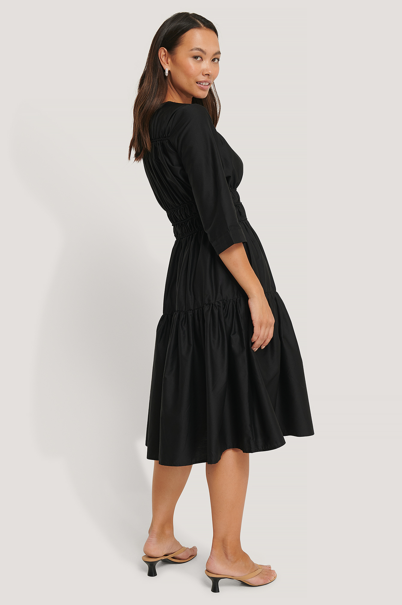 Shirred Midi Dress Black | na-kd.com