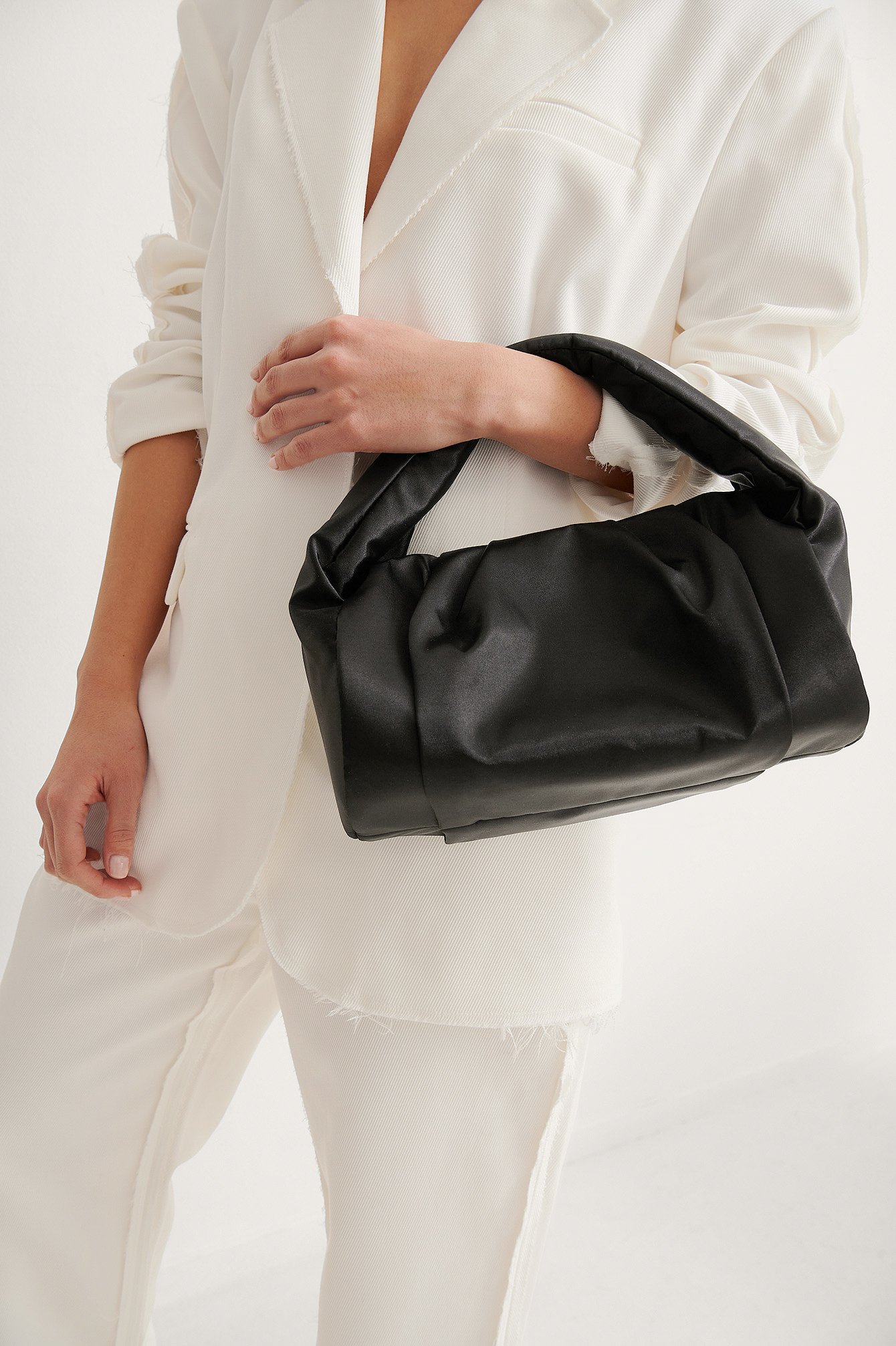 Black Short Gathered Handbag