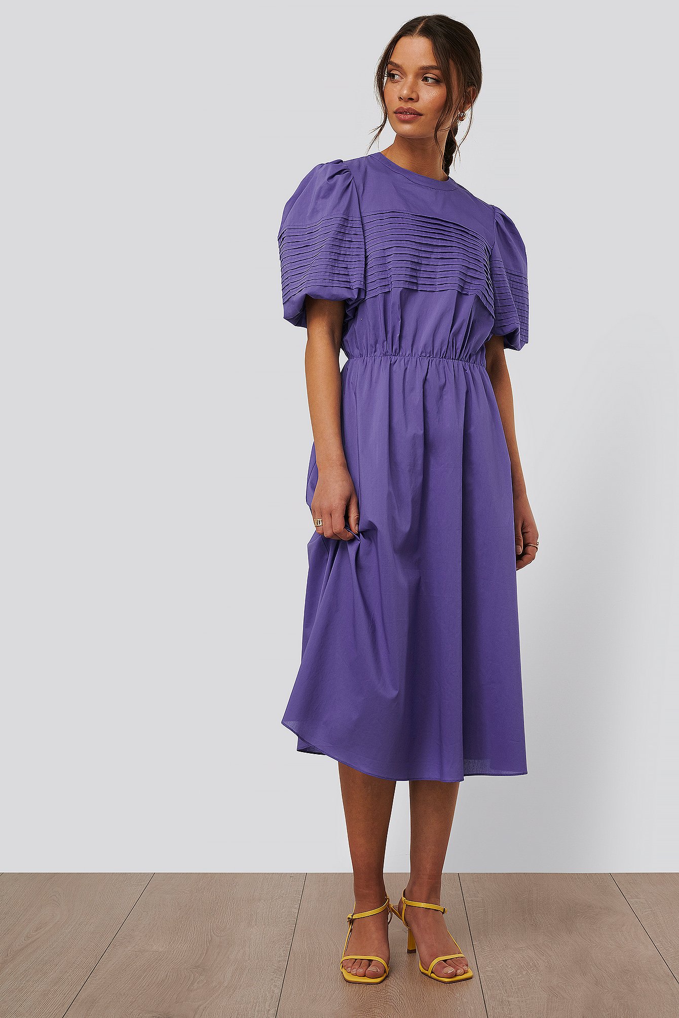 Purple Short Puff Sleeve Midi Dress