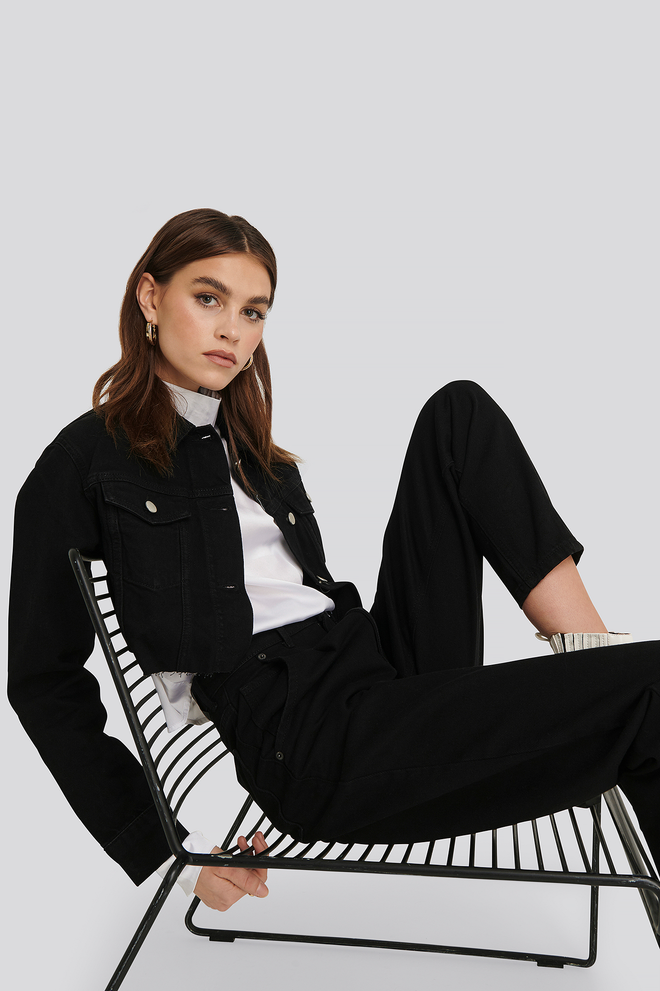 Short Raw Hem Denim Jacket Black