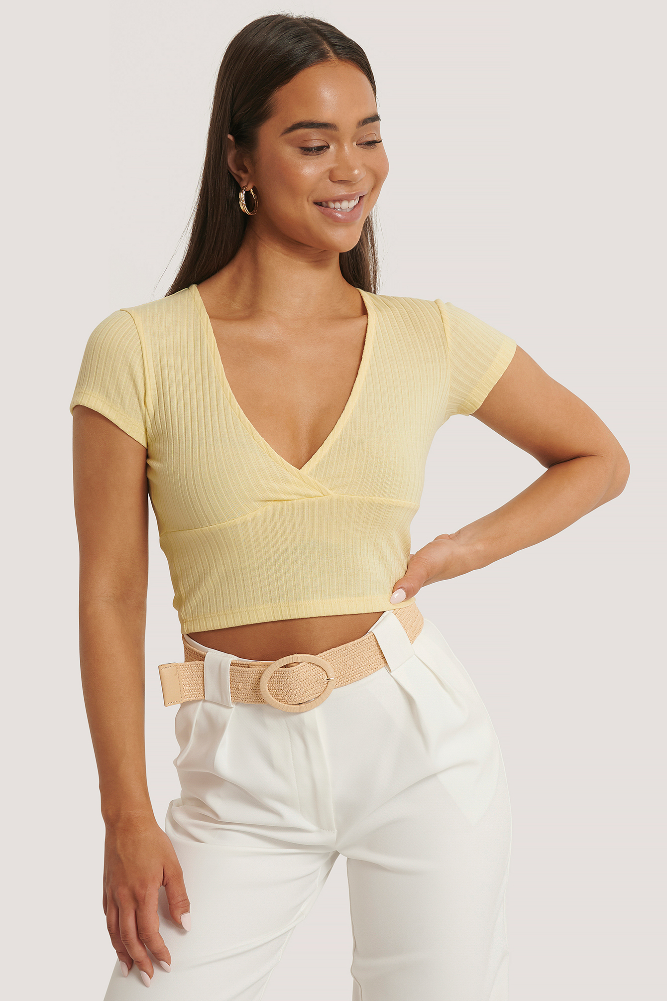 Short Sleeve V-Neck Top Yellow | na-kd.com