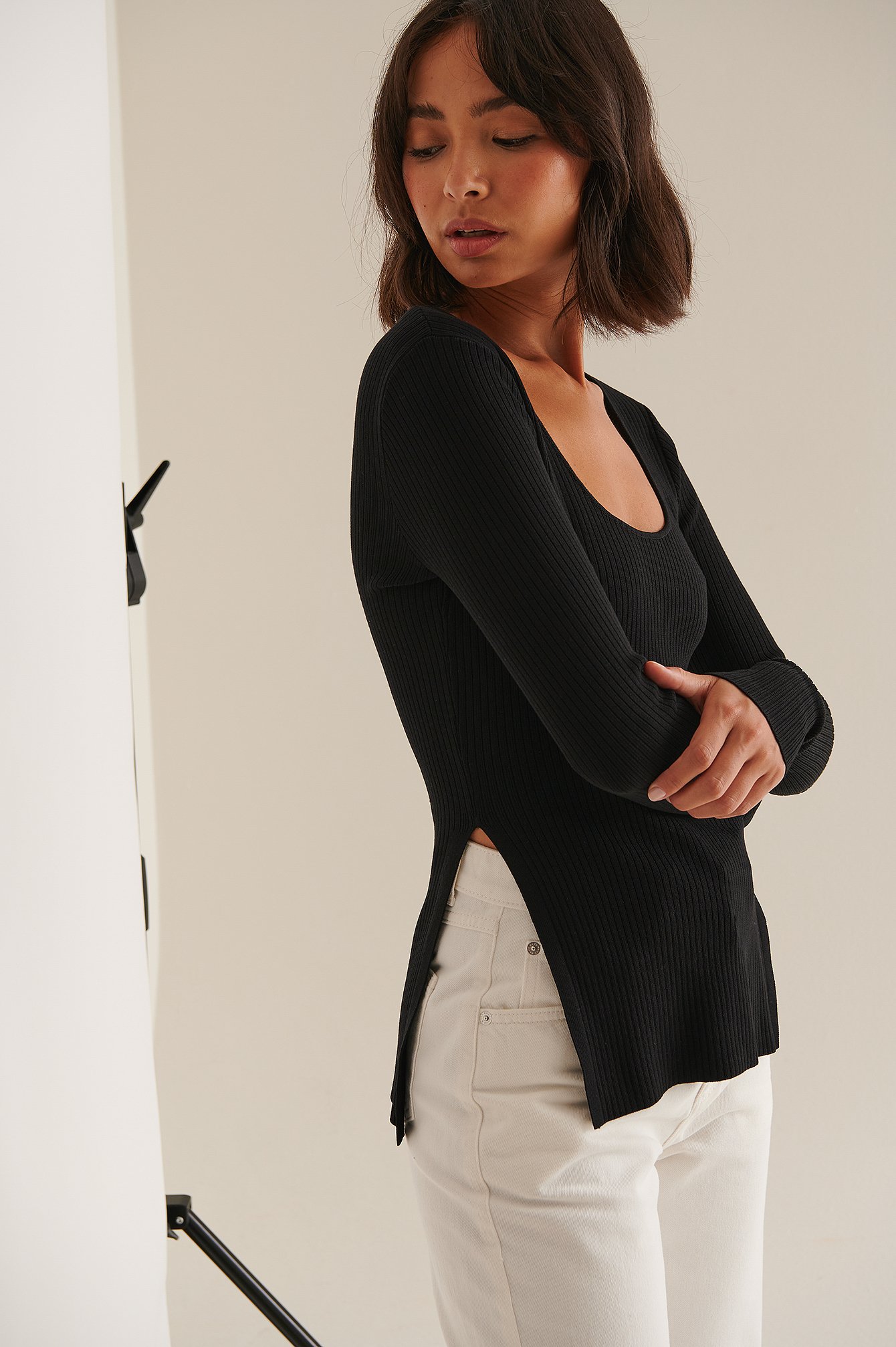 Sofia Coelho x NA-KD Side Slit Long Sleeve Top - Black