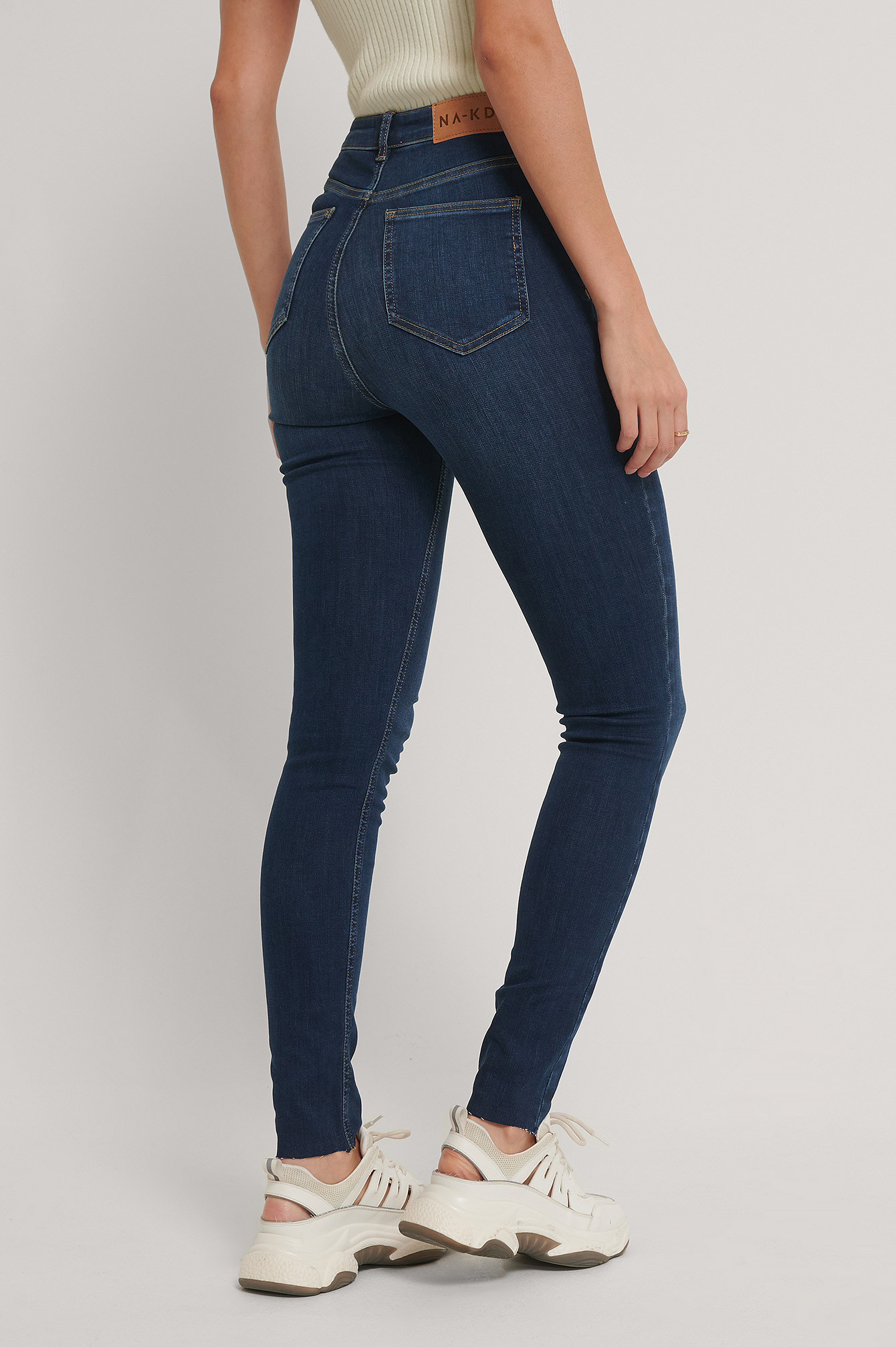 Organic Skinny High Waist Raw Hem Jeans Tall Blu | na-kd.com