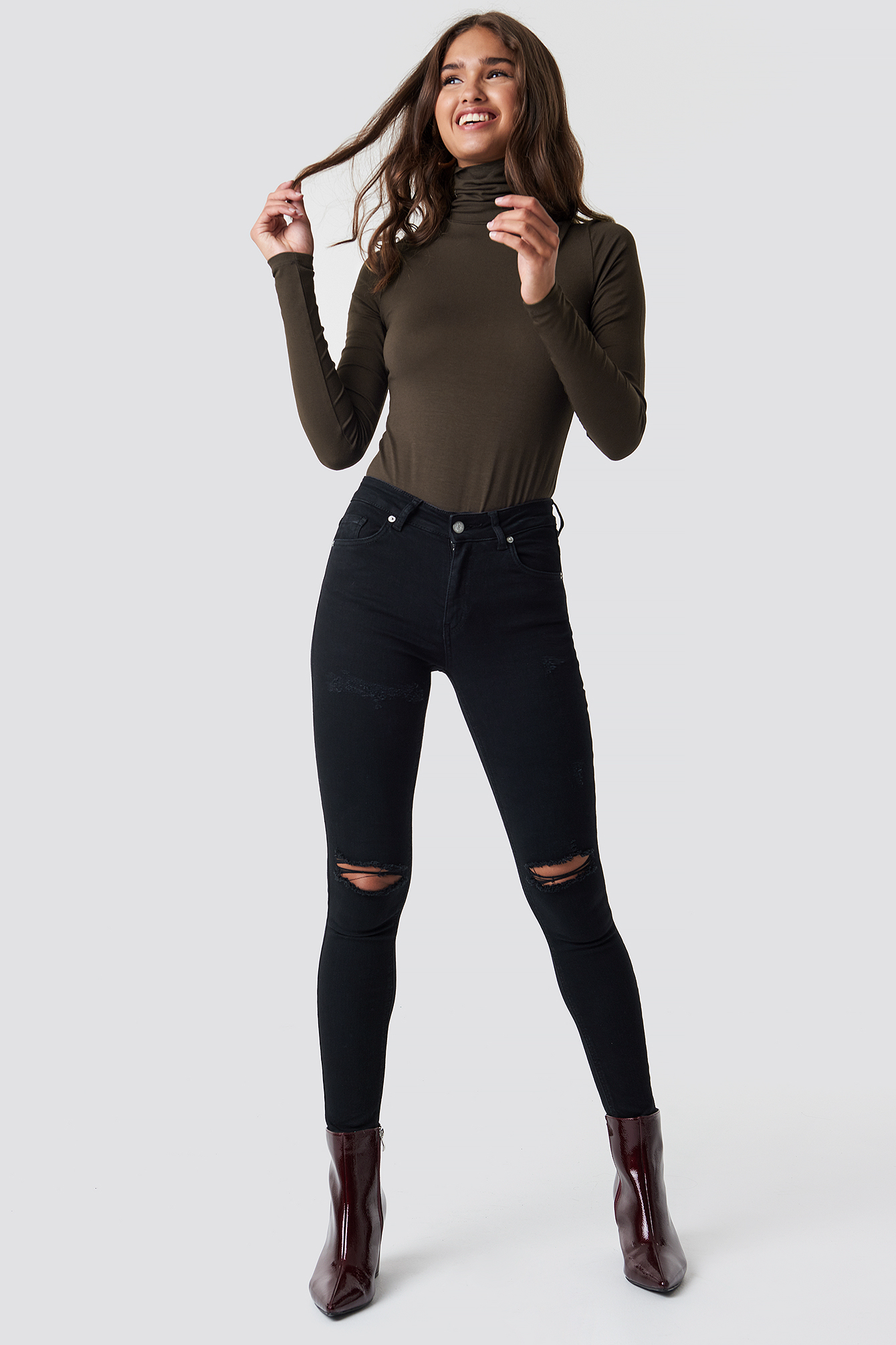 Skinny Mid Waist Destroyed Jeans Black