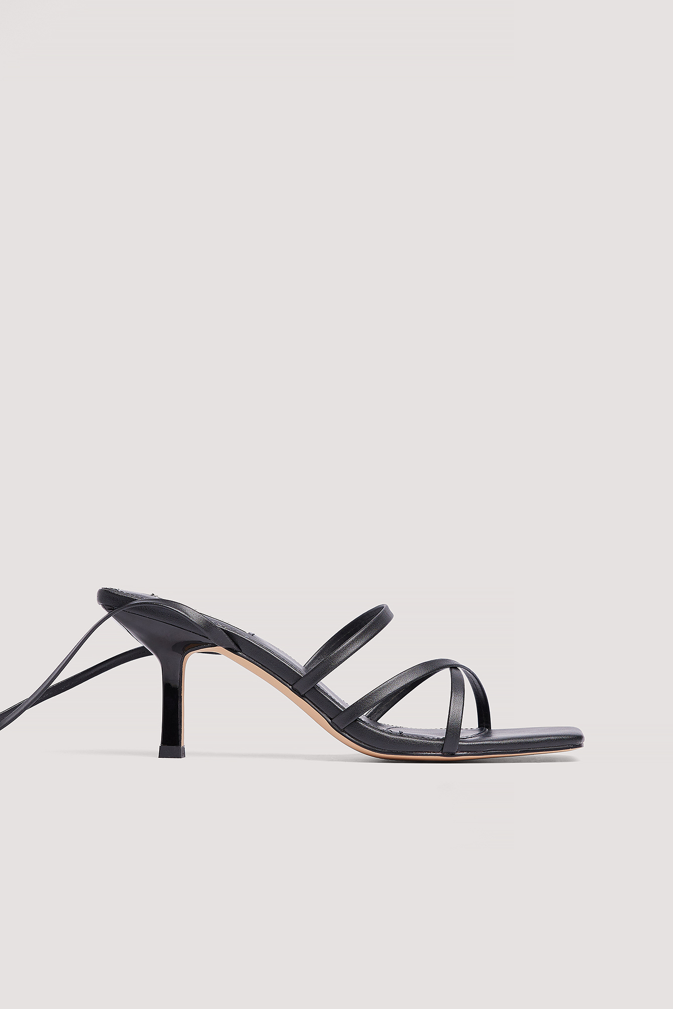Slim Strappy Stiletto Heels Black | NA-KD