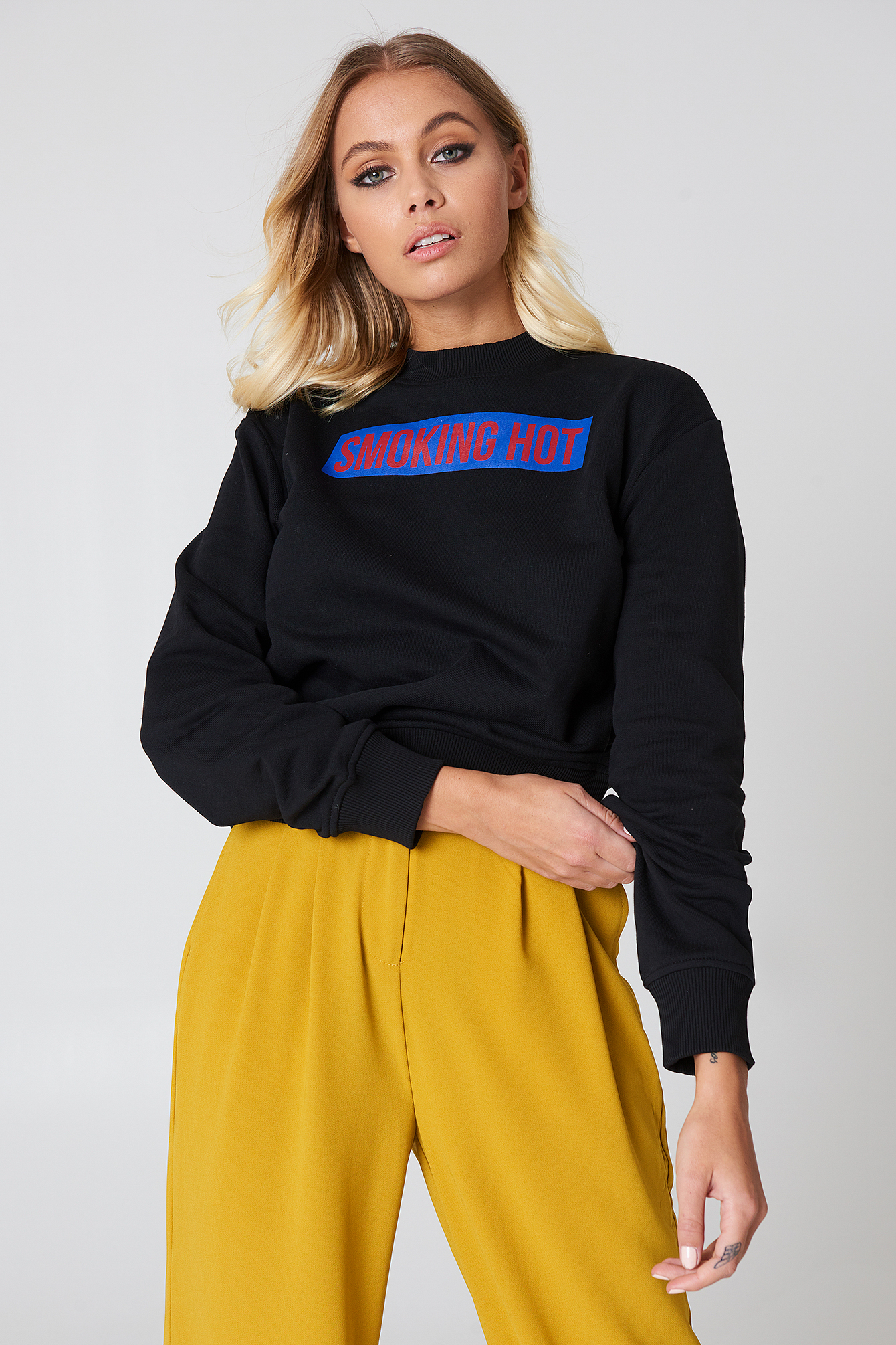 Smoking Hot Sweater Black/Blue