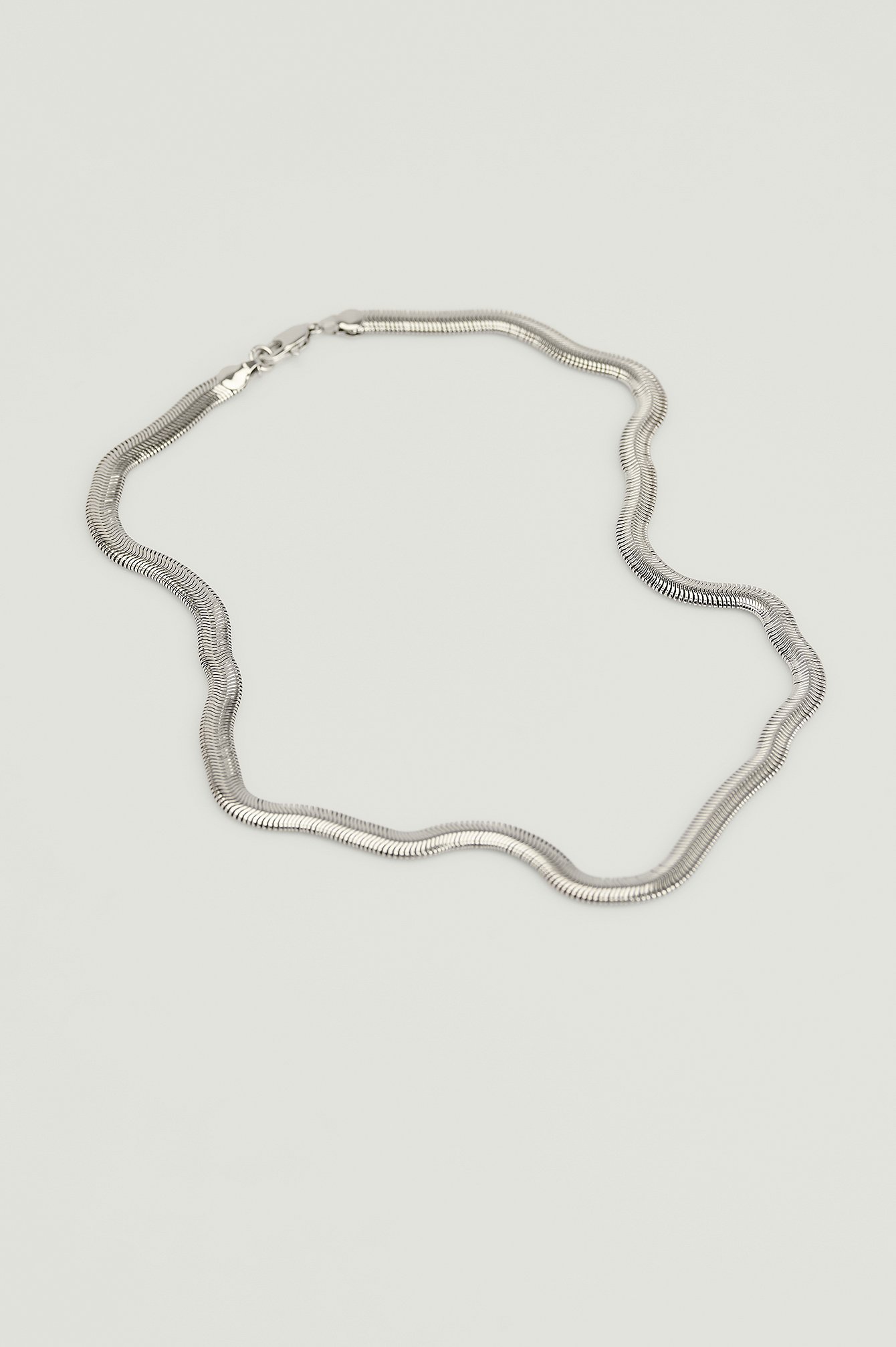 Silver Genanvendt halskæde i sølvplet med slangemønster