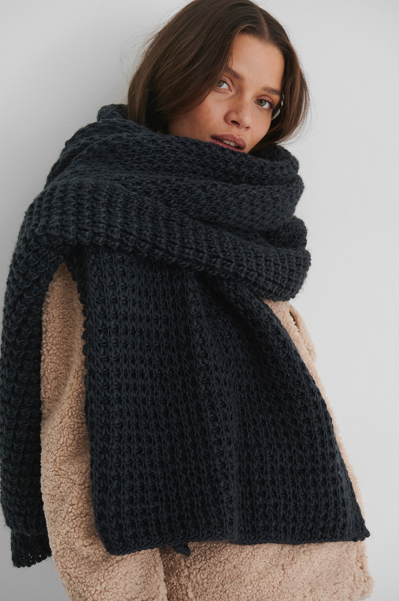 Solid Oversize Knit Scarf Blue NAKD