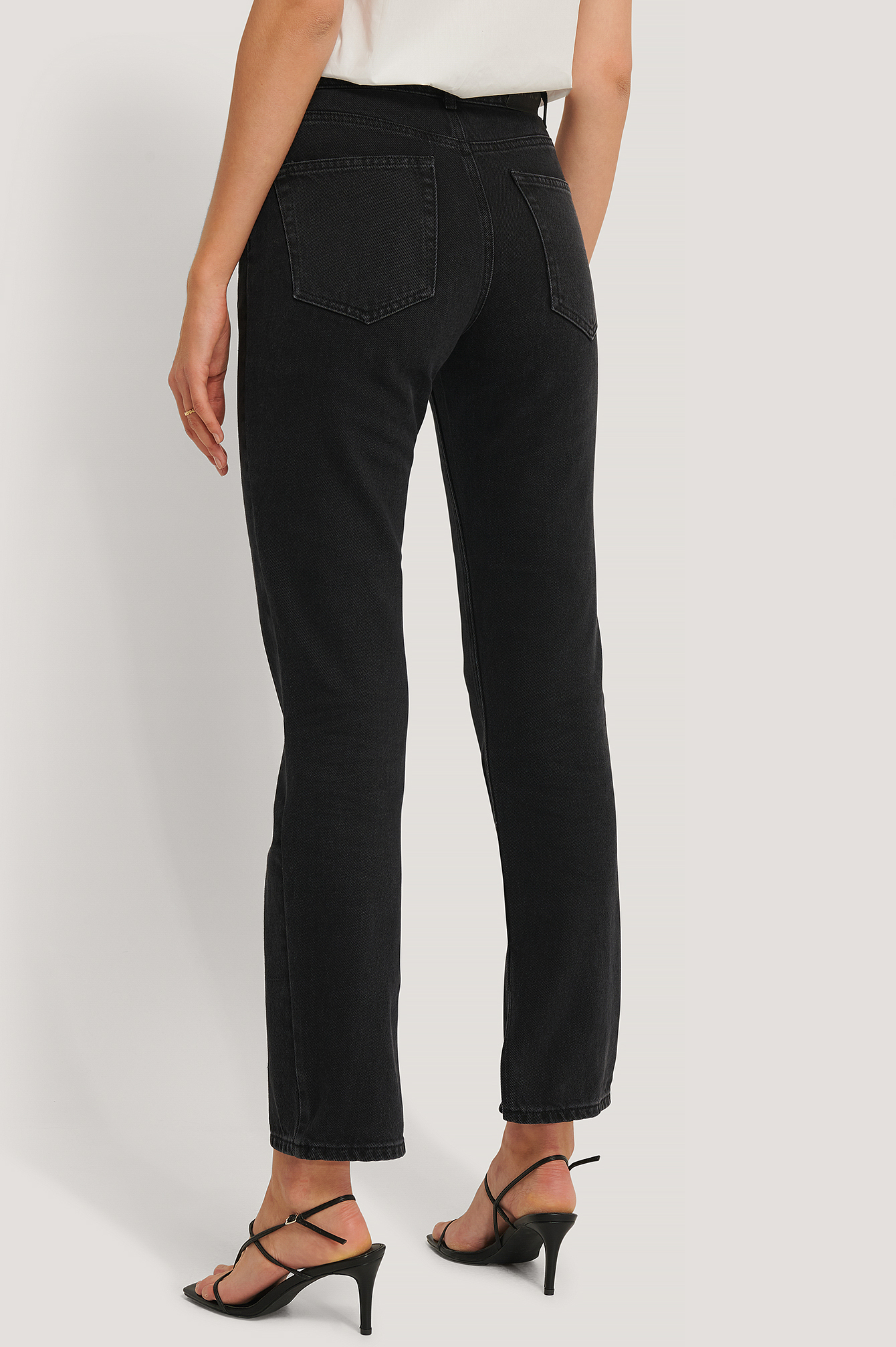 Split Hem Straight Fit Jeans Black | na 