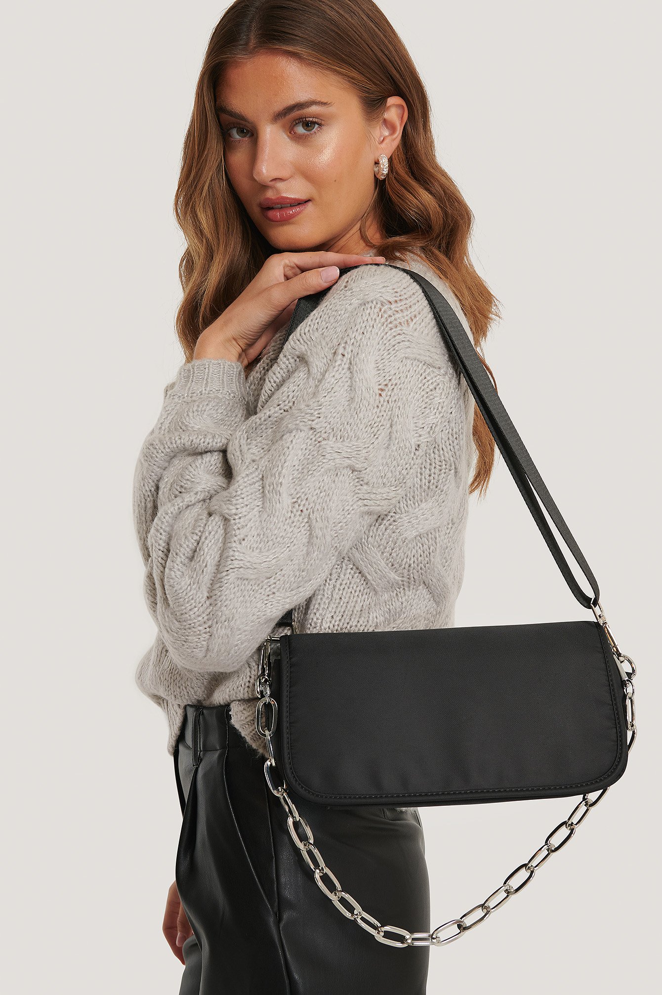 Sporty Shoulder Bag Black