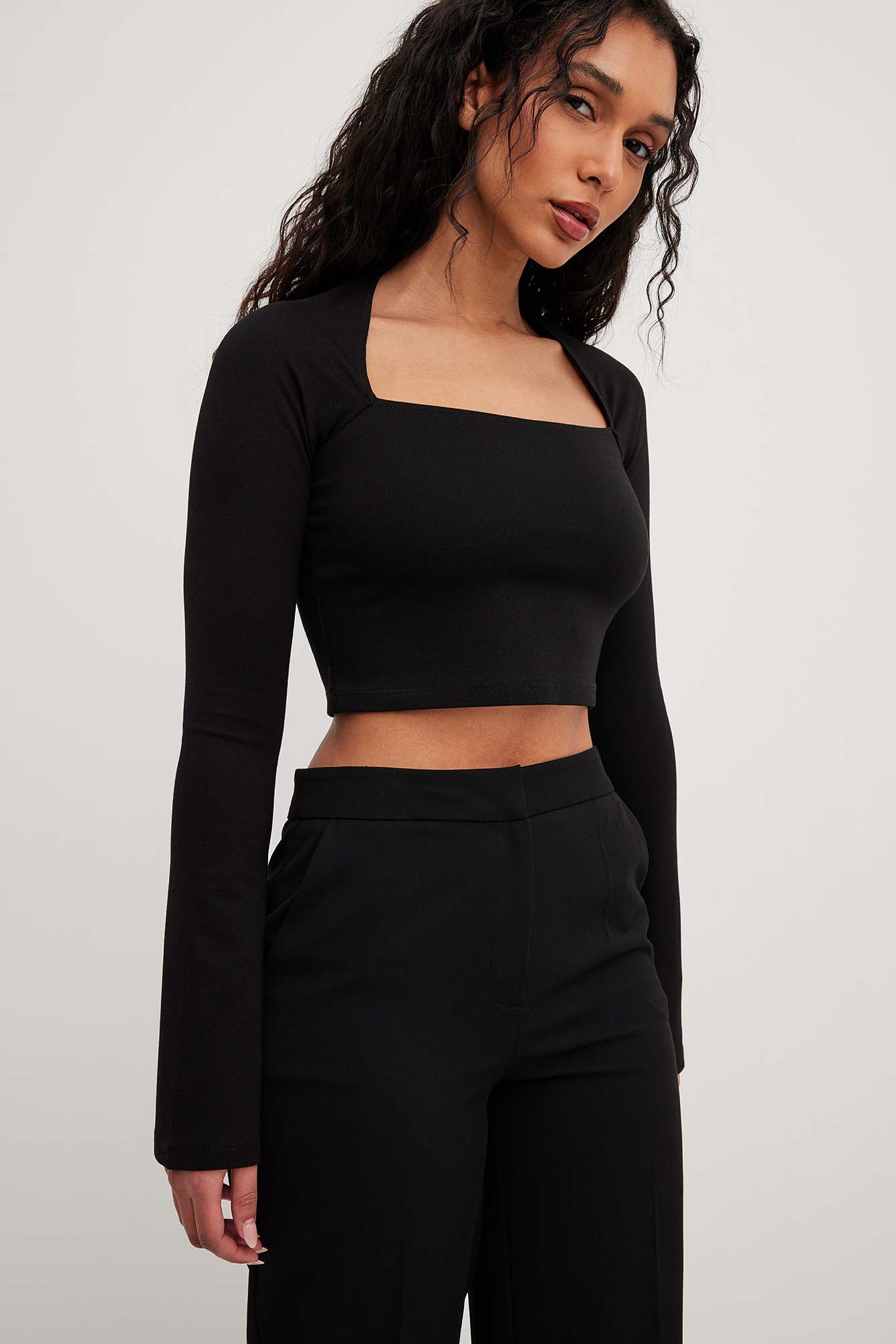 trumpet sleeve tops