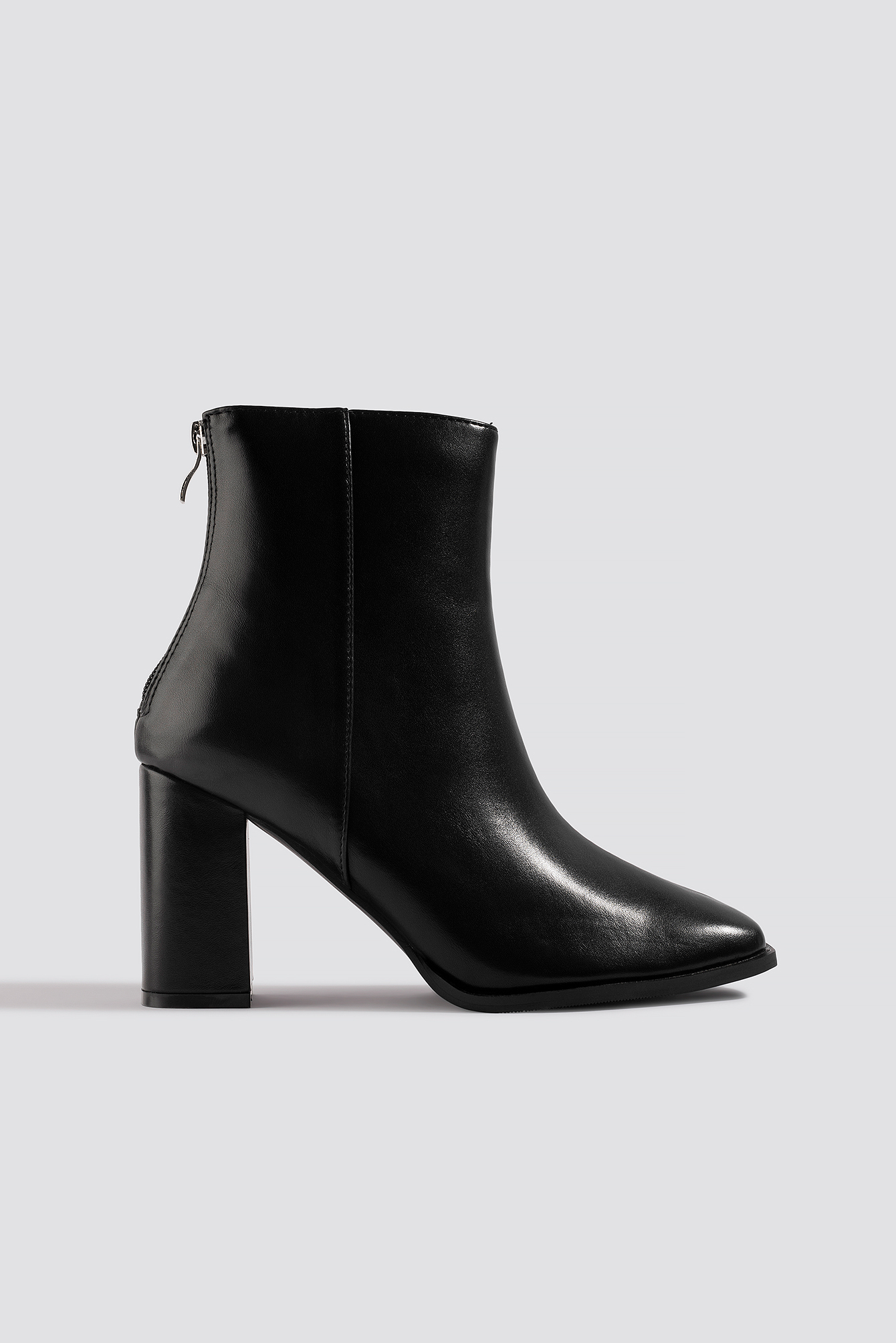 Squared Front Ankle Boots Black