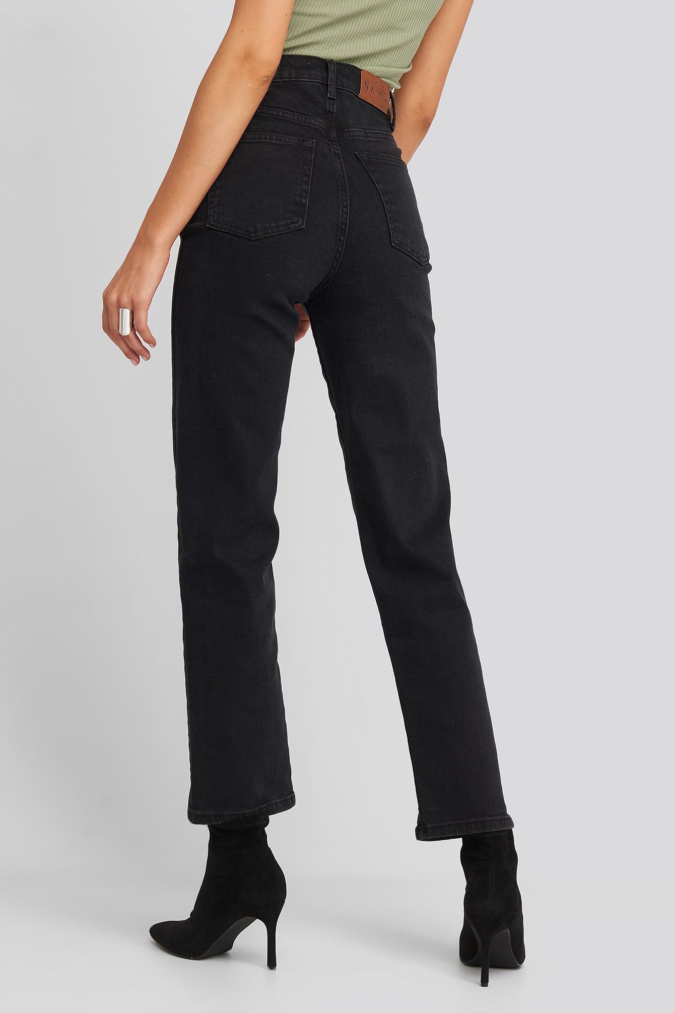 Straight High Waist Jeans Black | na-kd.com