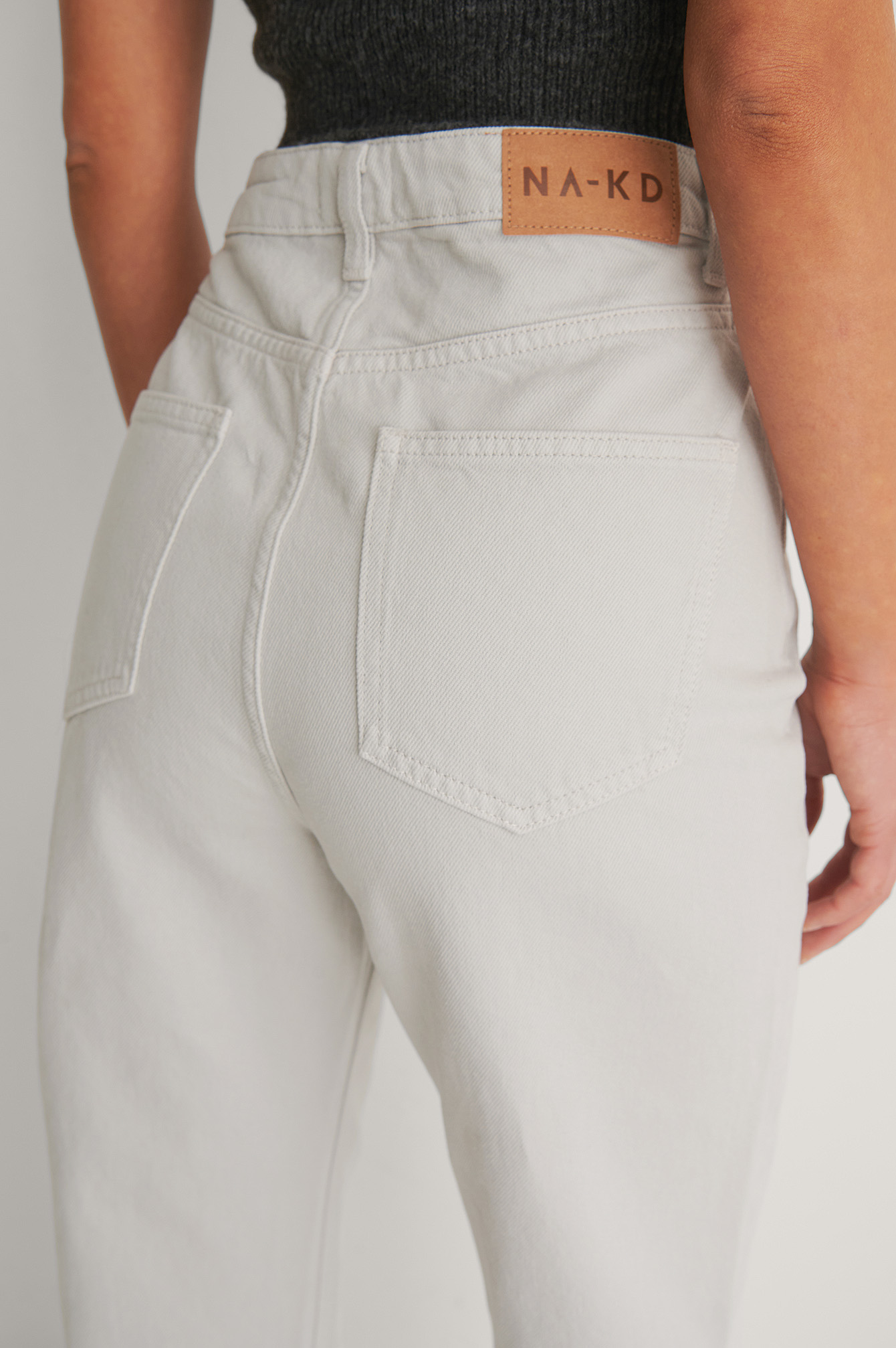 Light Grey Organisch Rechte Jeans Met Hoge Taille En Ruwe Zoom