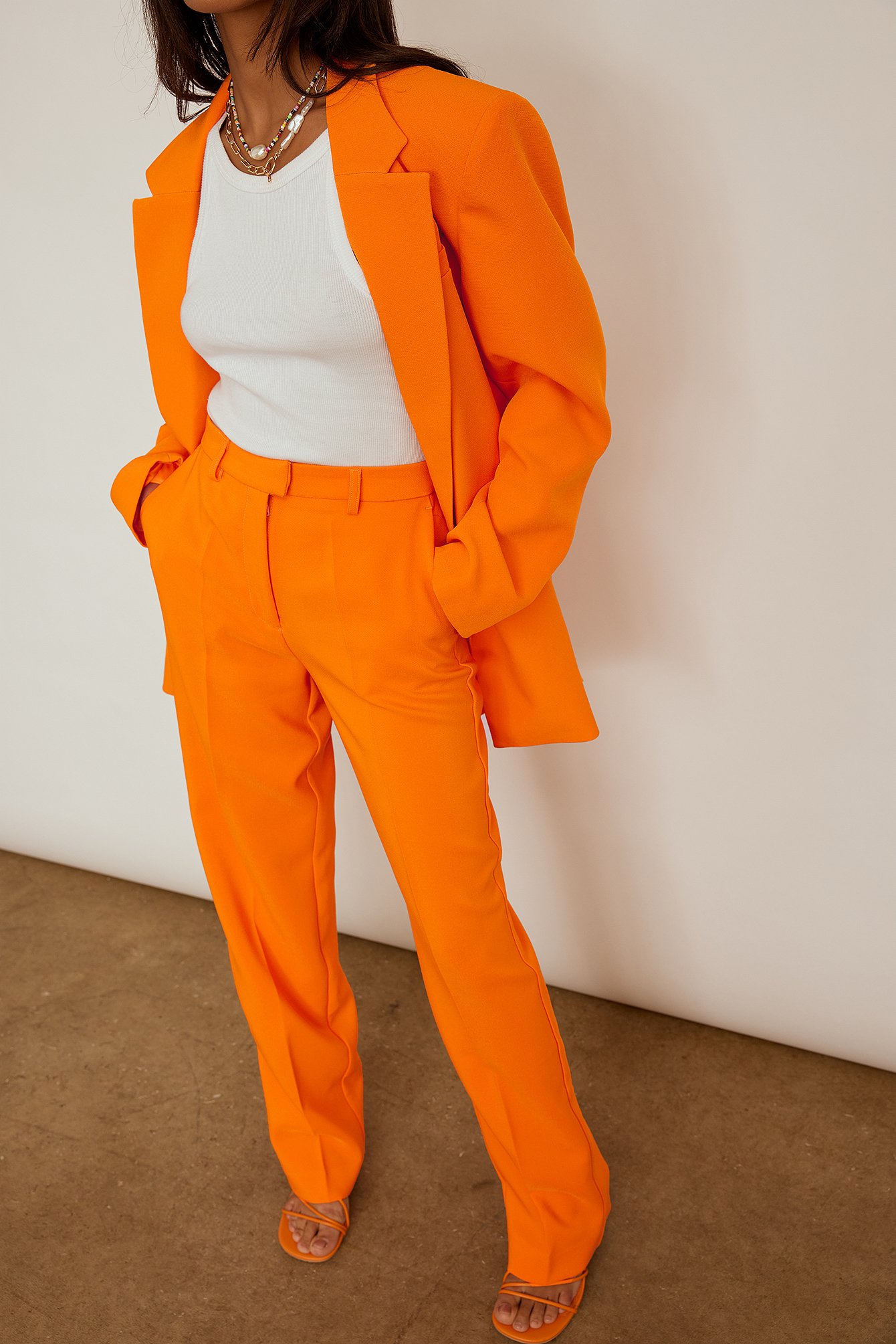 Bright Orange Återvunna kostymbyxor med raka ben