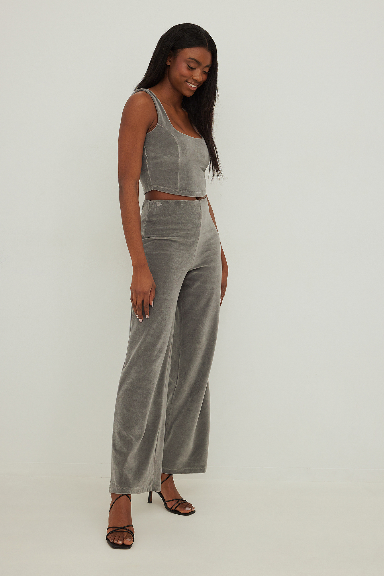 Straight Velvet Pants Grey | na-kd.com