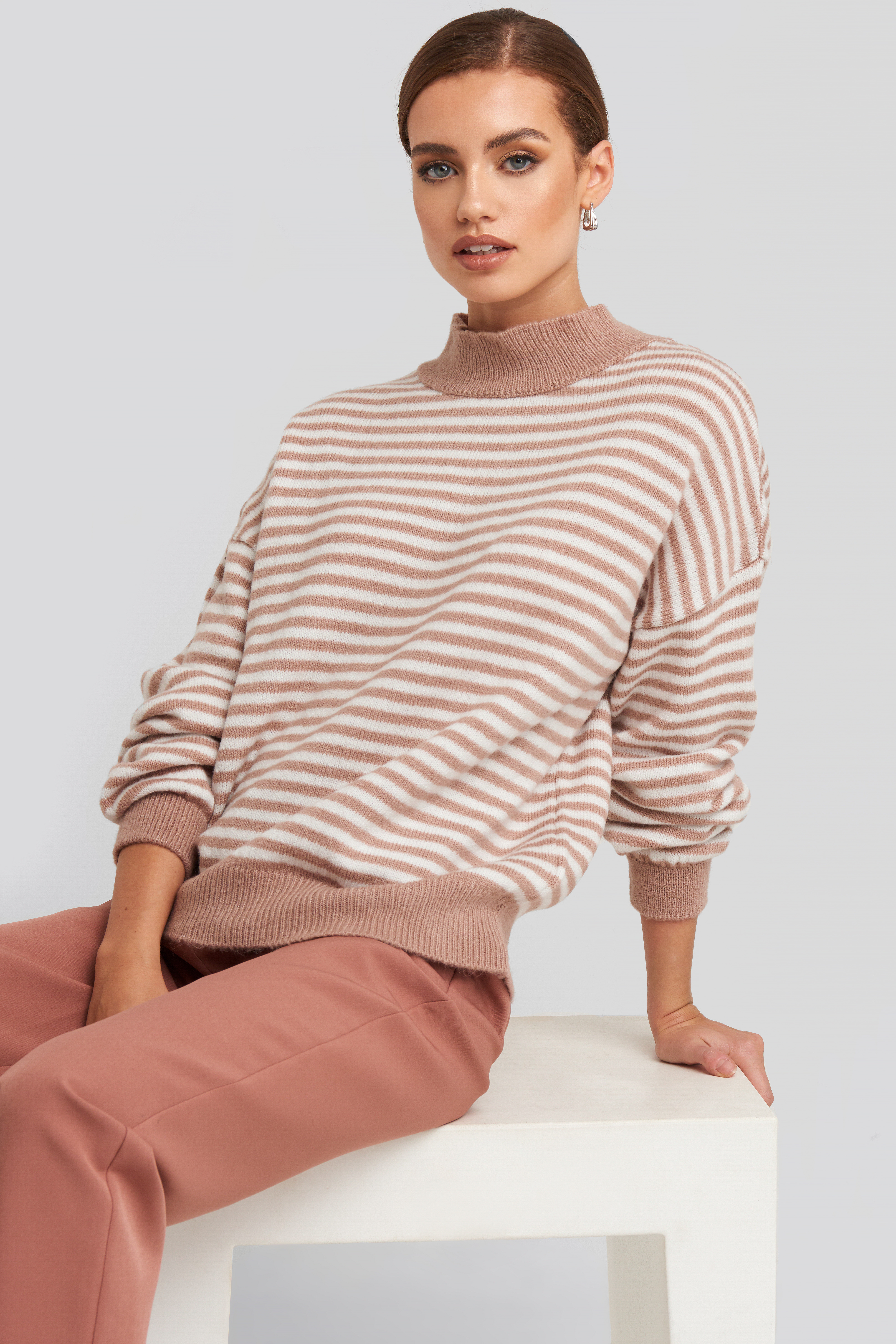Striped Balloon Sleeve Knitted Sweater Pink/White