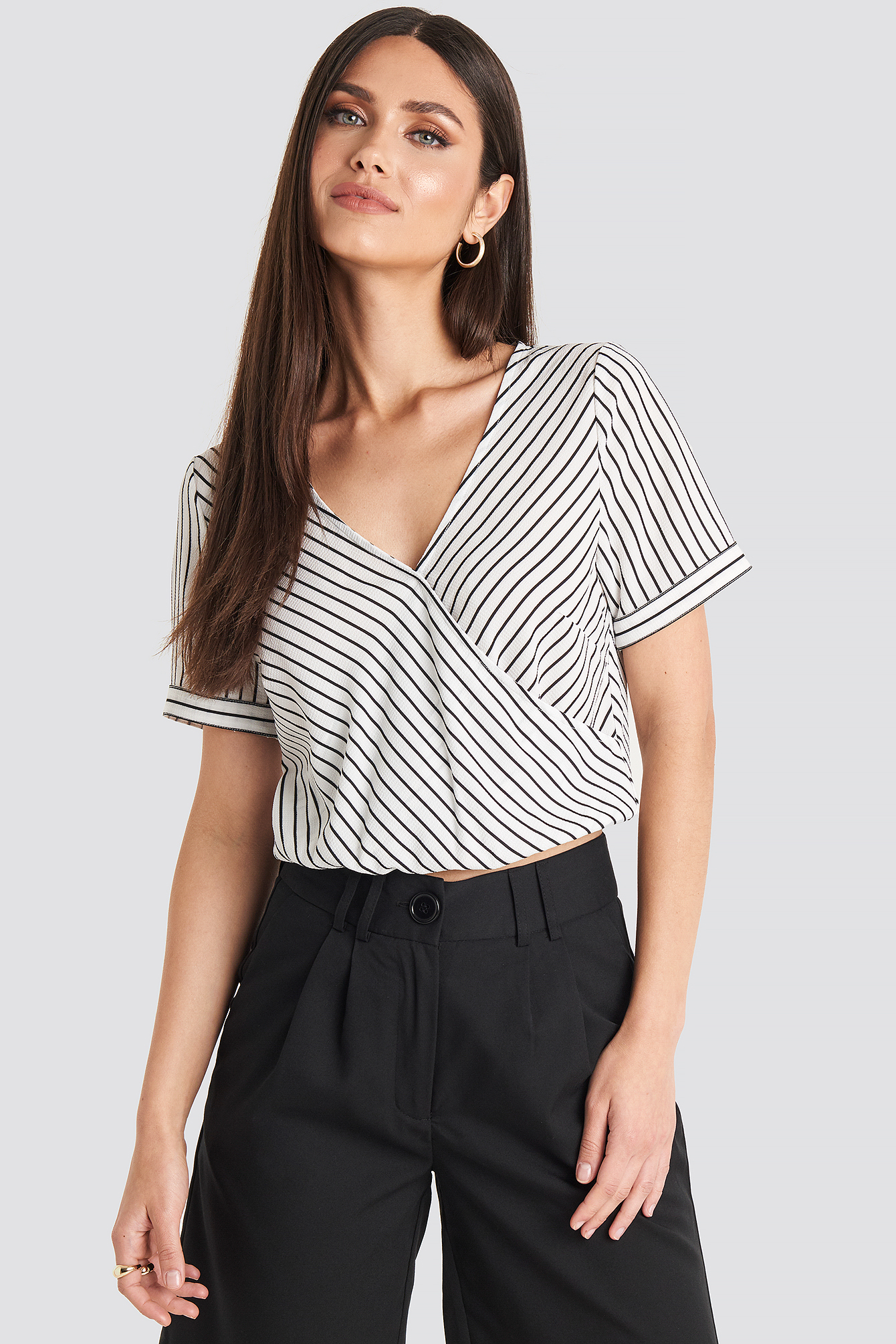 Striped Overlap Top White | NA-KD
