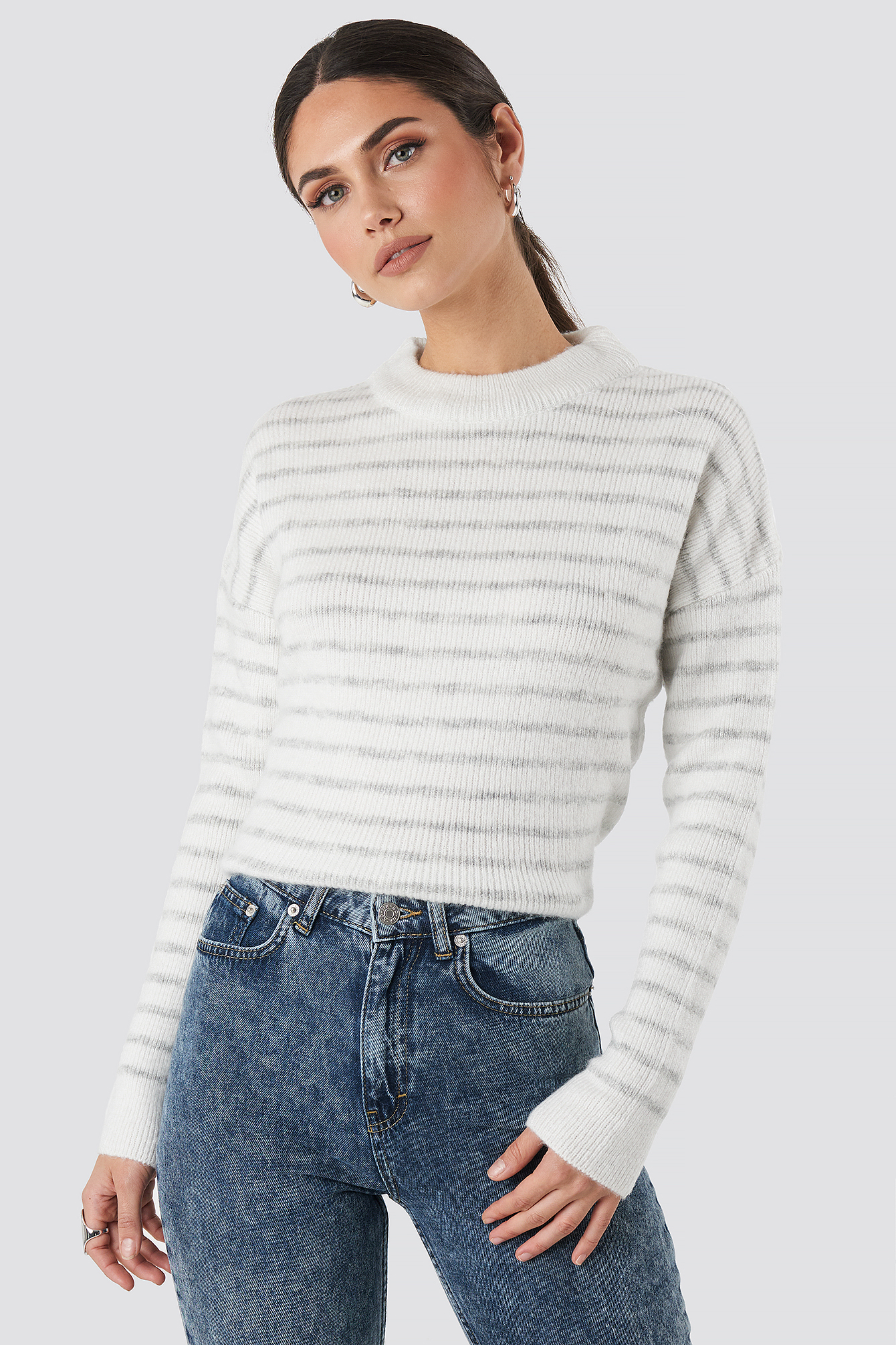Striped Round Neck Knitted Sweater Grey/White