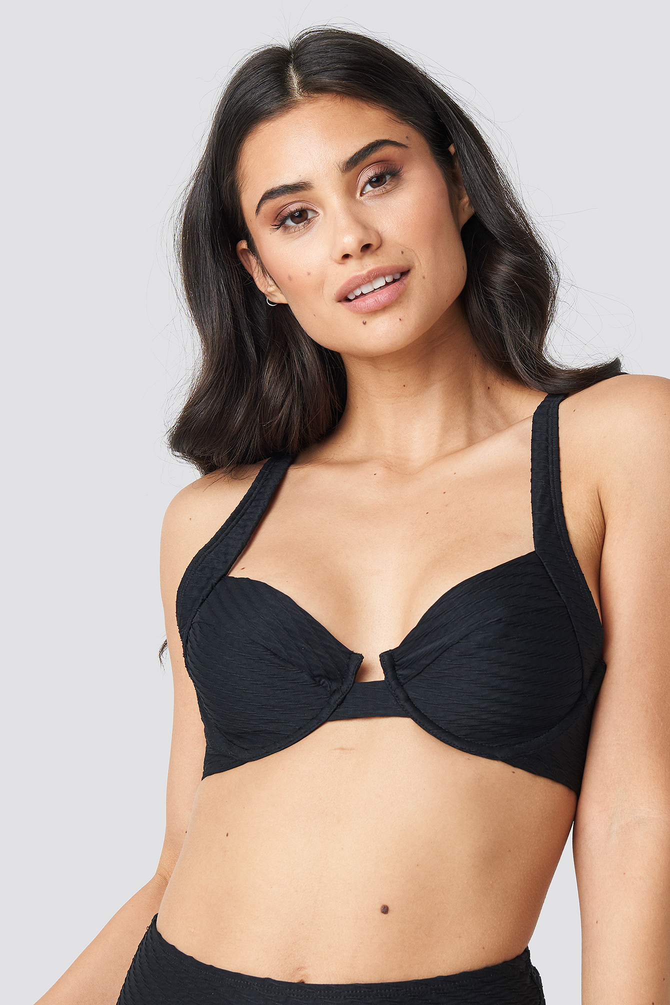 Structured Bridge Detail Bikini Bra Black NAKD