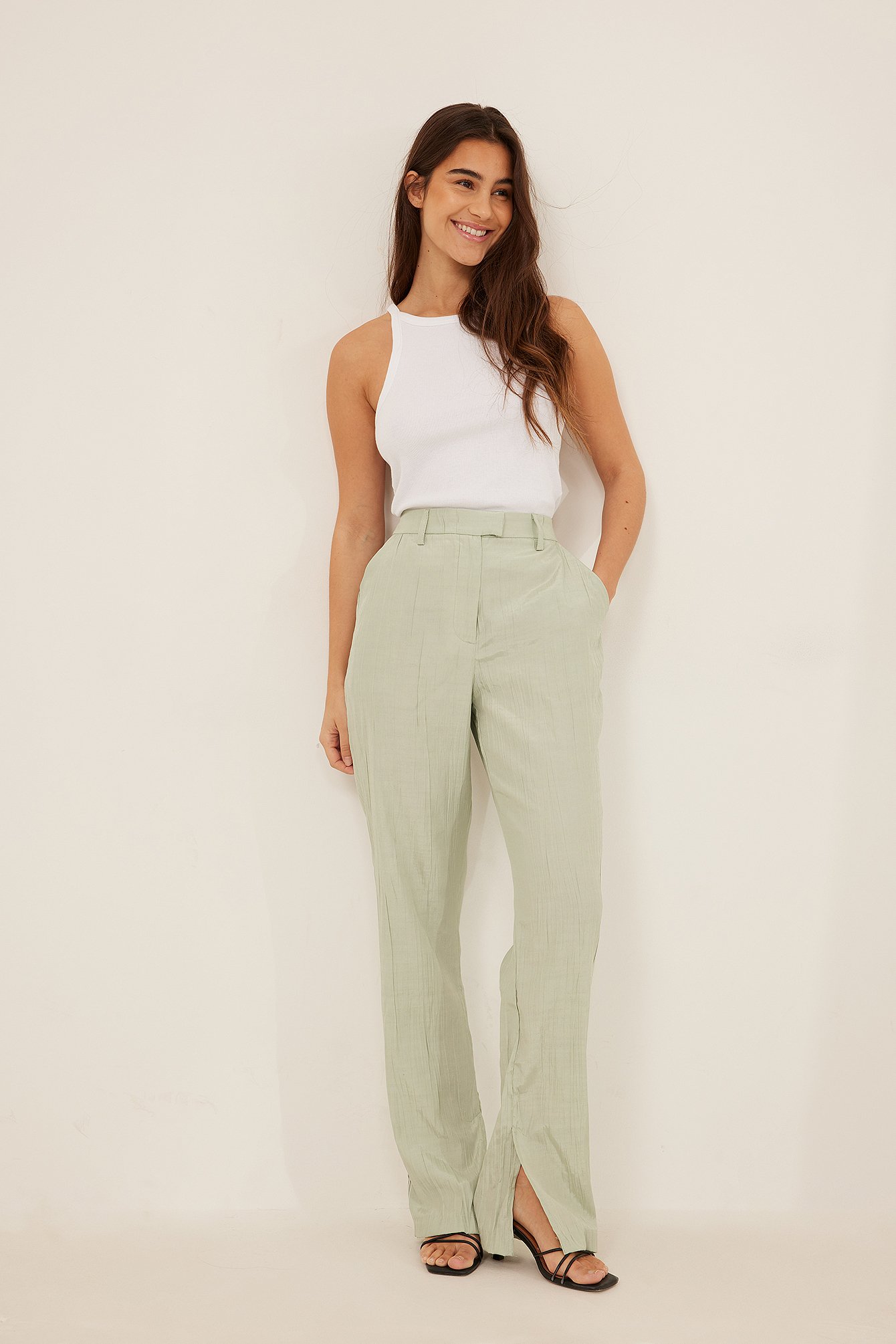 NA-KD Classic Structured Flowy Side Slit Pants - Green