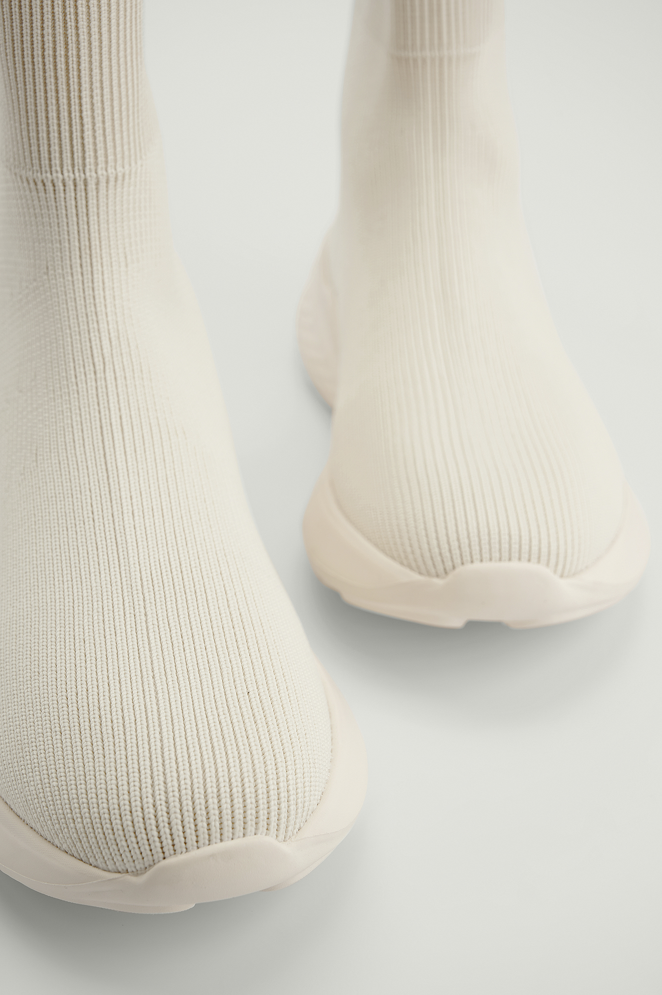 structured trainers womens