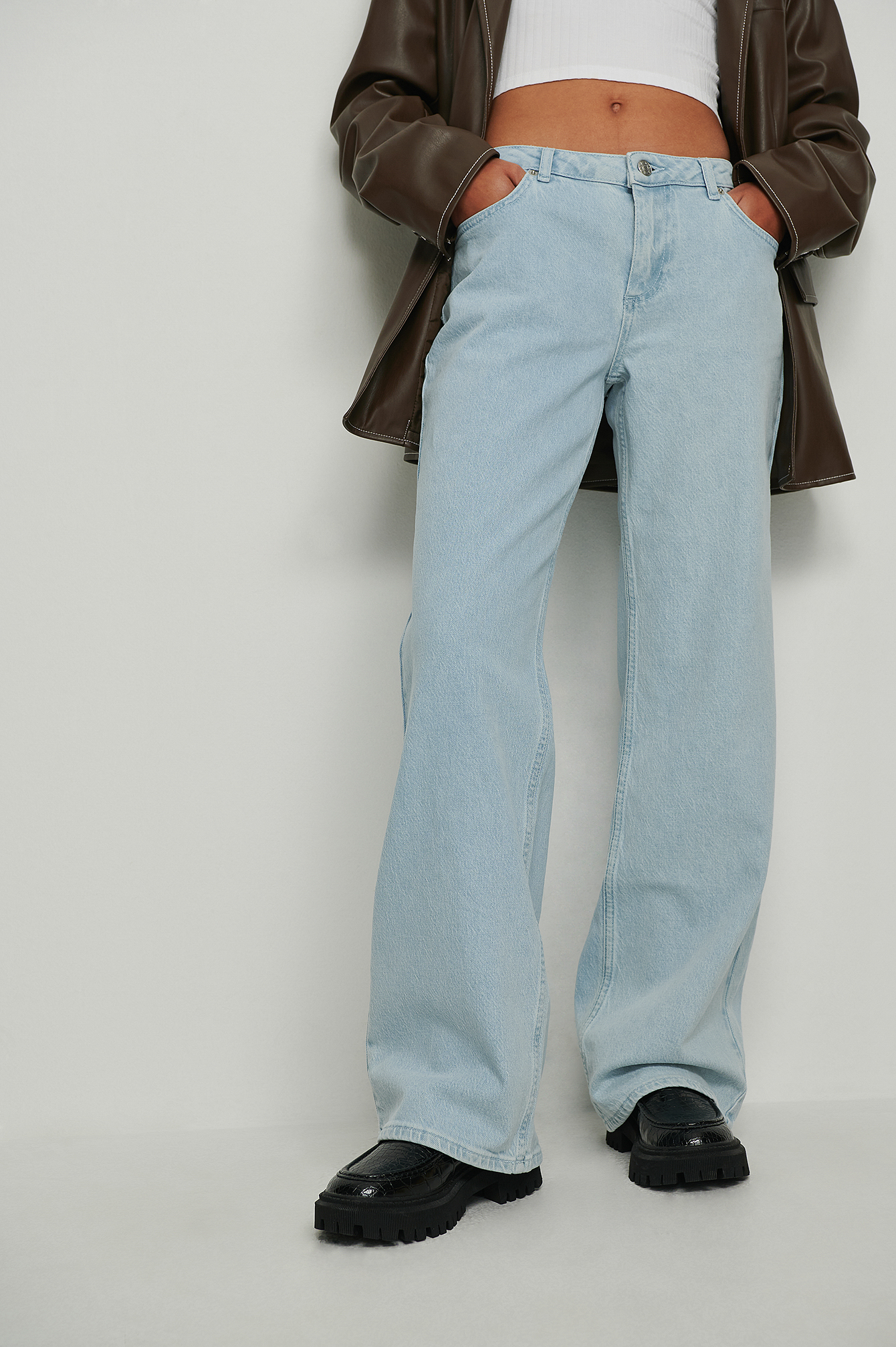 NA-KD Trend Økologiske y2K jeans med superlav talje - Blue