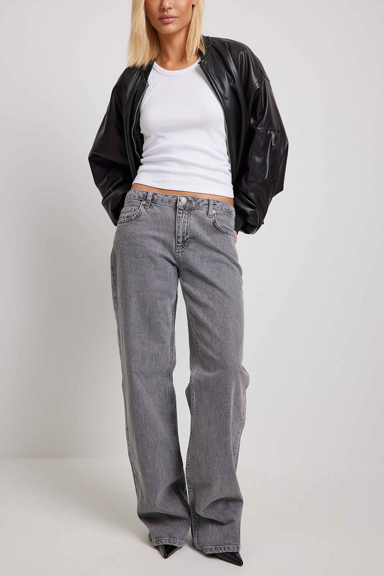 NA-KD Trend Jeans med lav talje - Grey