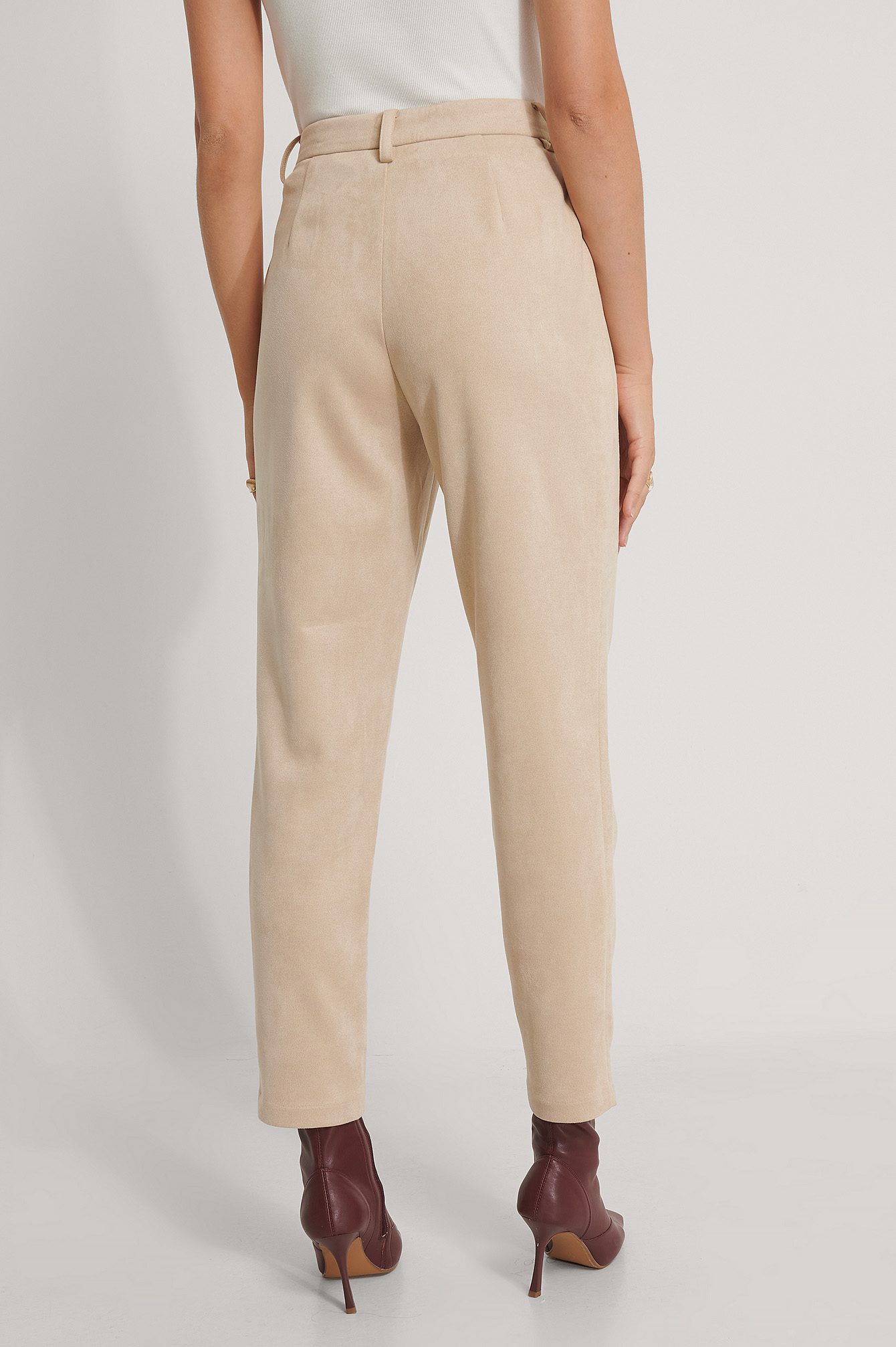 Tapered Faux Suede Pants Brown | na-kd.com