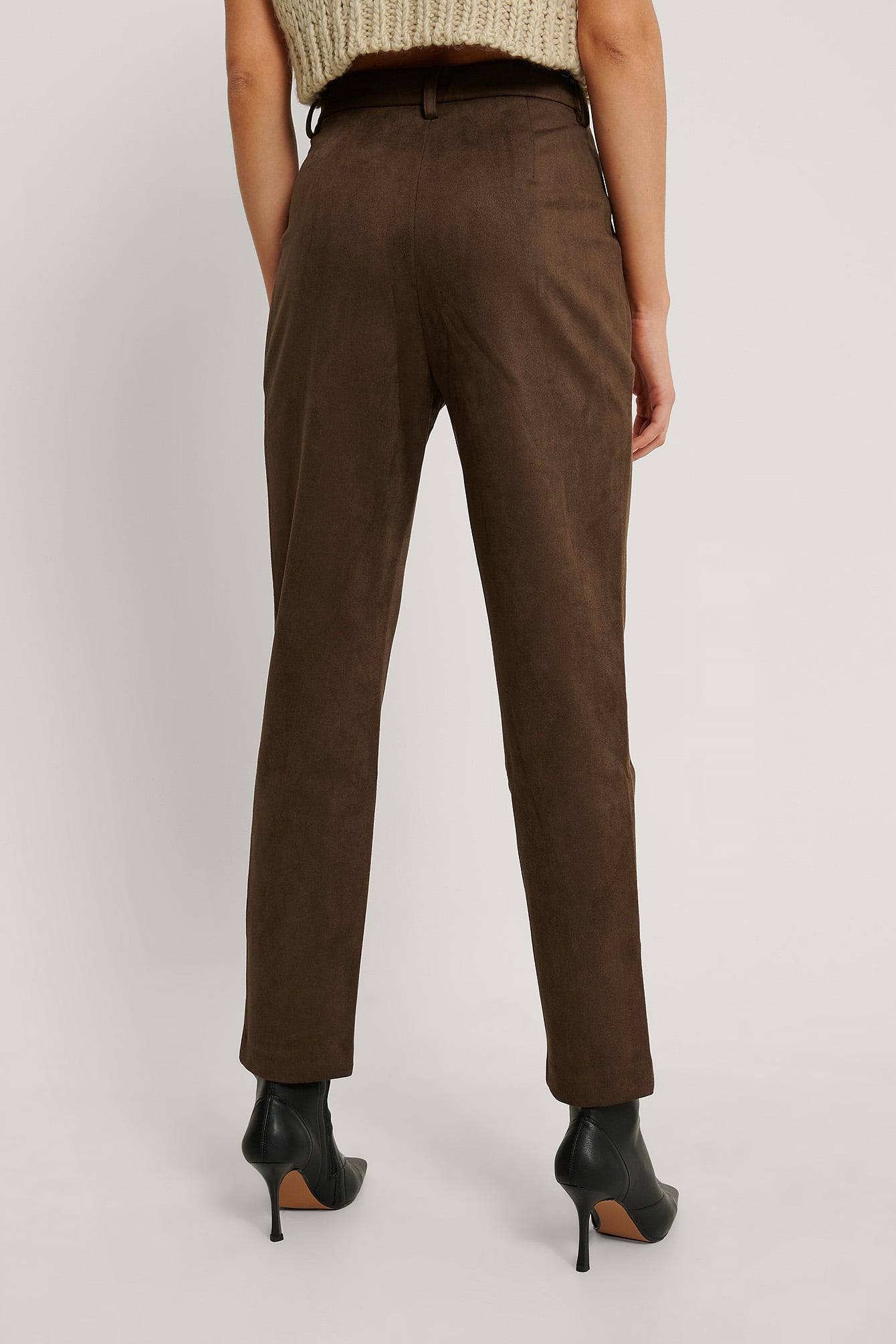 Tapered Faux Suede Pants Brown | na-kd.com