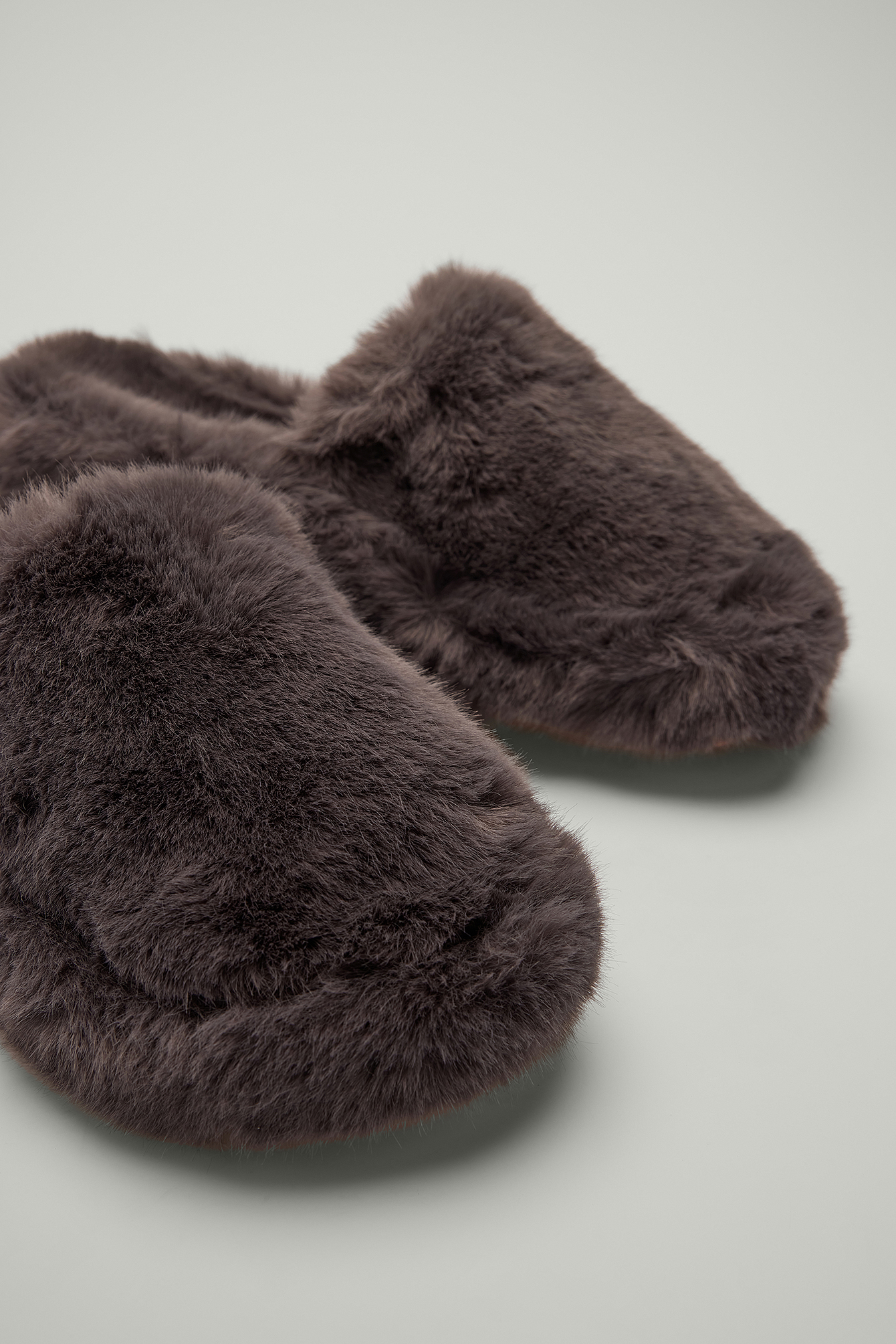 frost Teddy Slippers