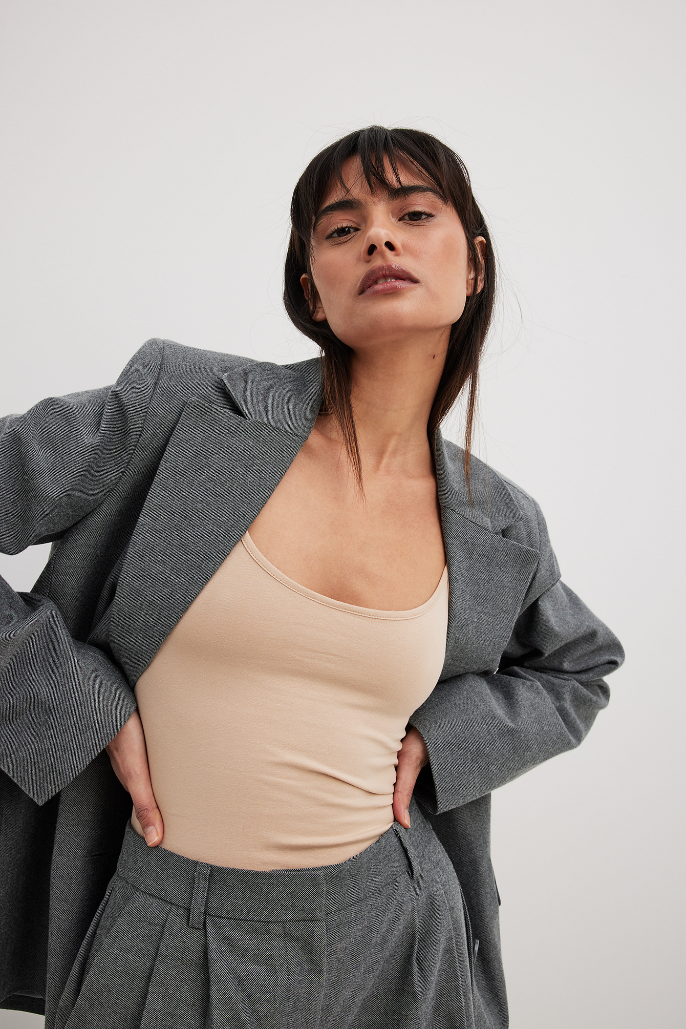 NA-KD Basic Débardeur basique à fines bretelles - Beige