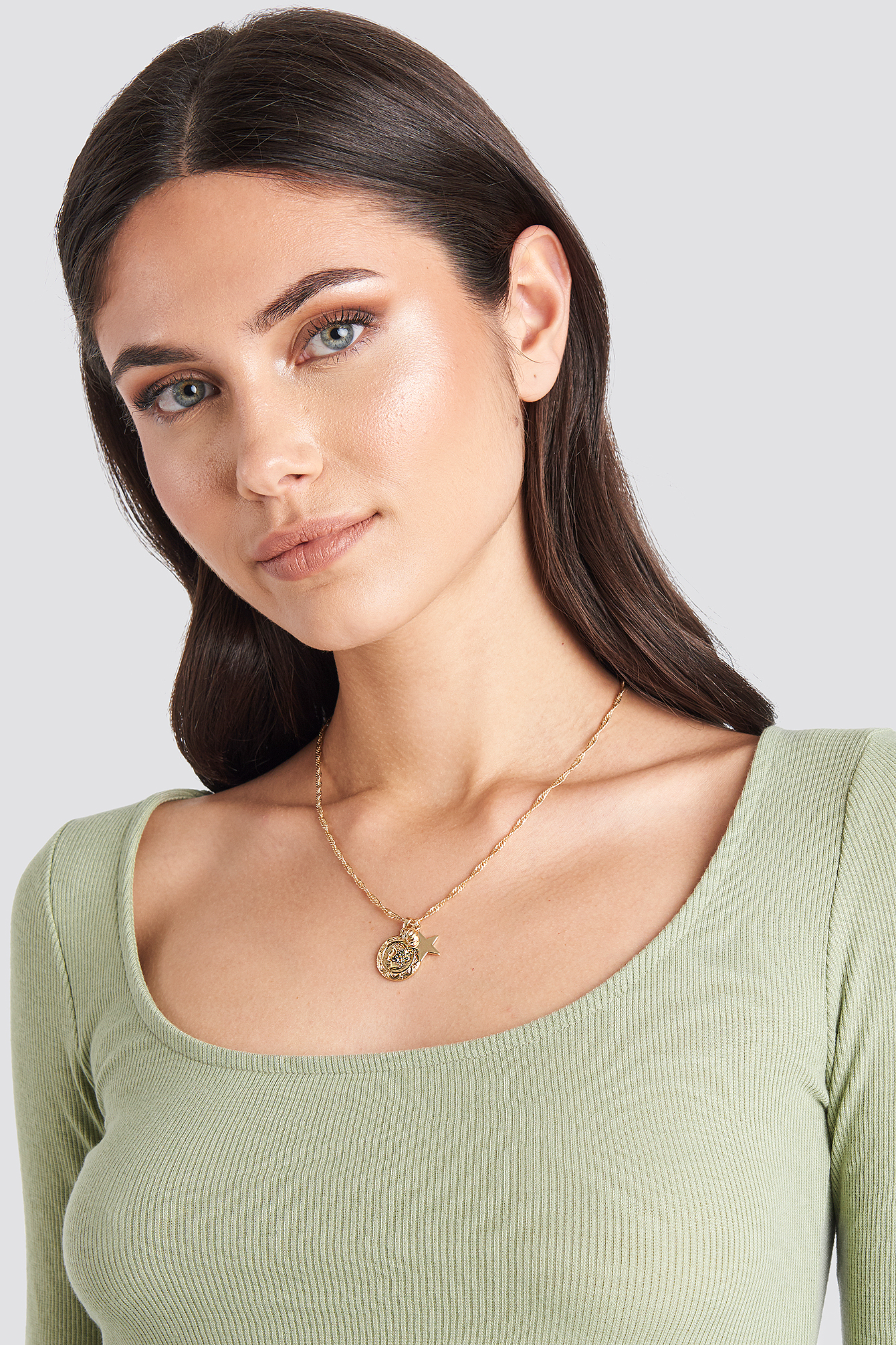 Three Pendants Necklace Gold