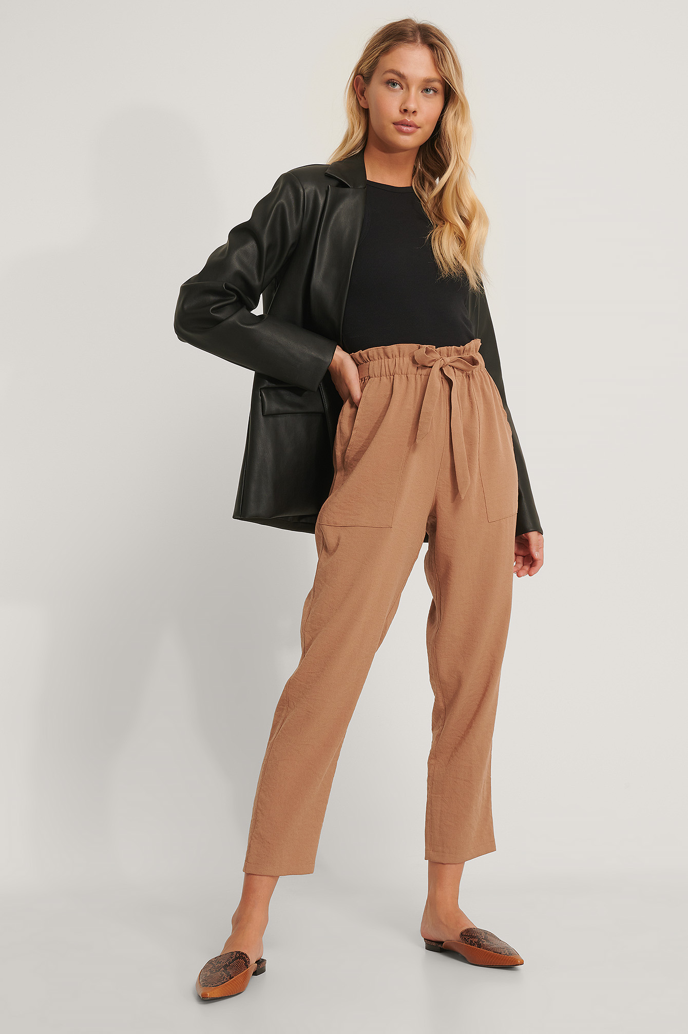 Tie Belt Pants Brown NAKD