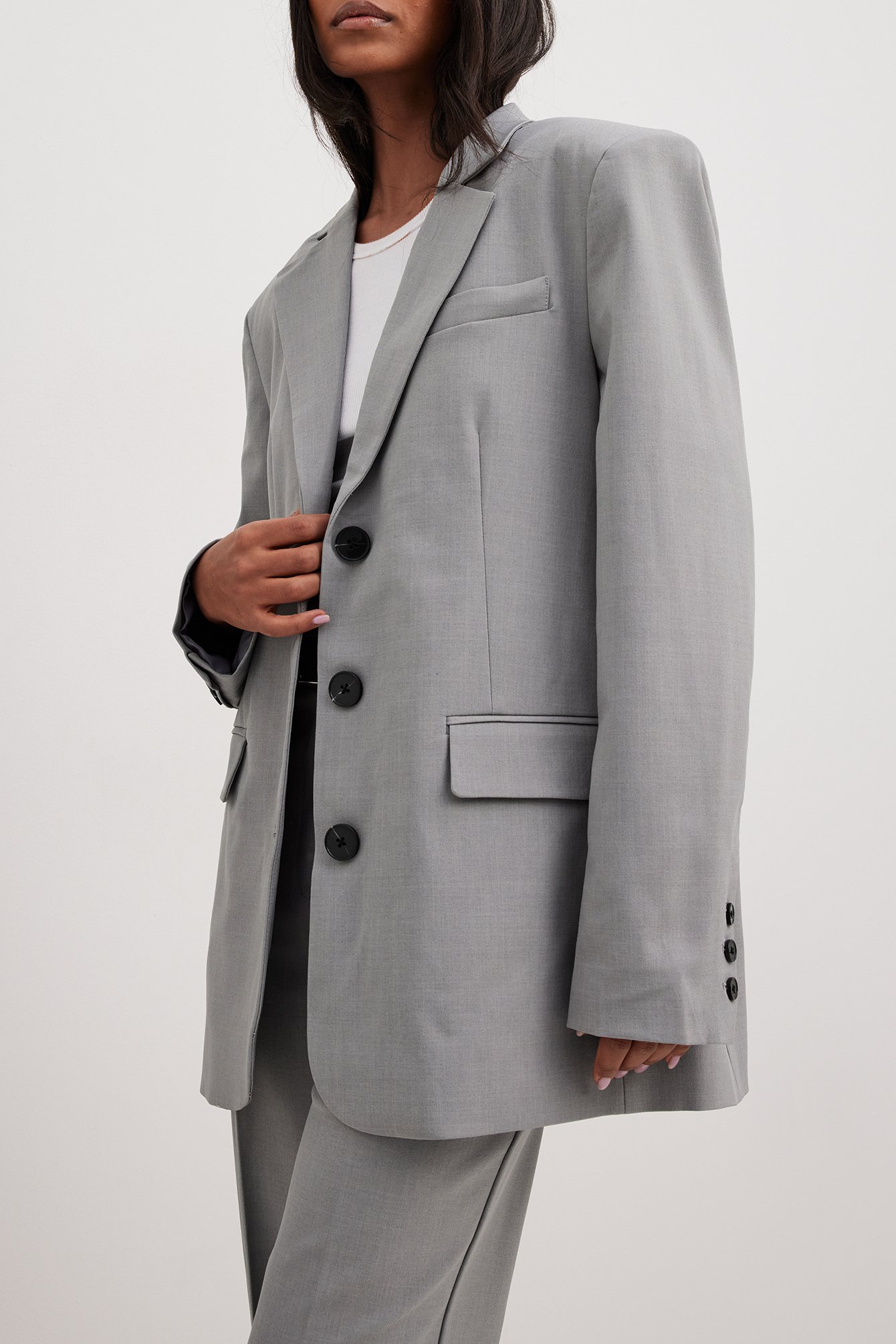 NA-KD Classic Oversized melerad blazer med tre knappar - Grey