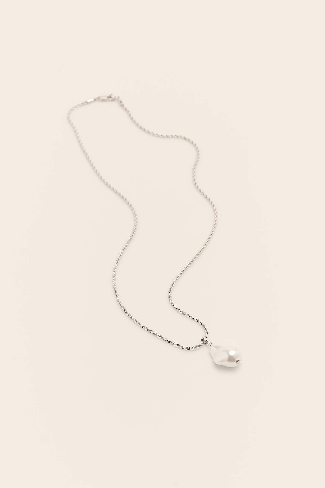 Silver Twisted Chain Pearl Necklace