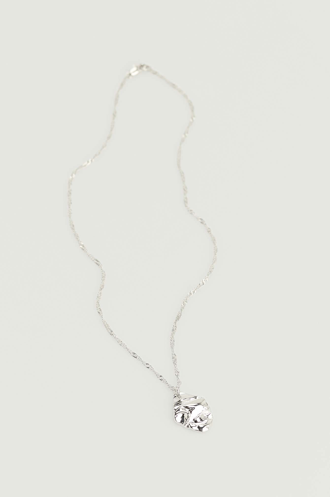 Silver Collana con perla pendente e catena intrecciata in materiale riciclato