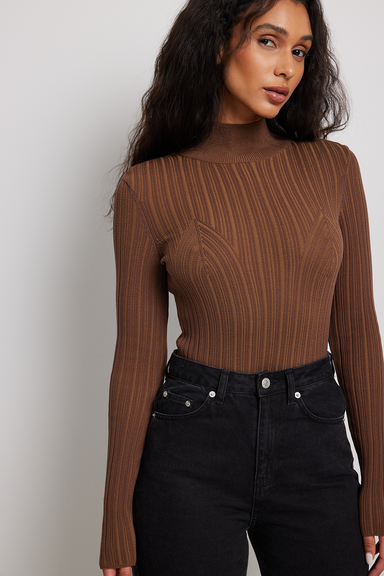 Two Color Rib Knitted Turtle Neck Top Brown | NA-KD