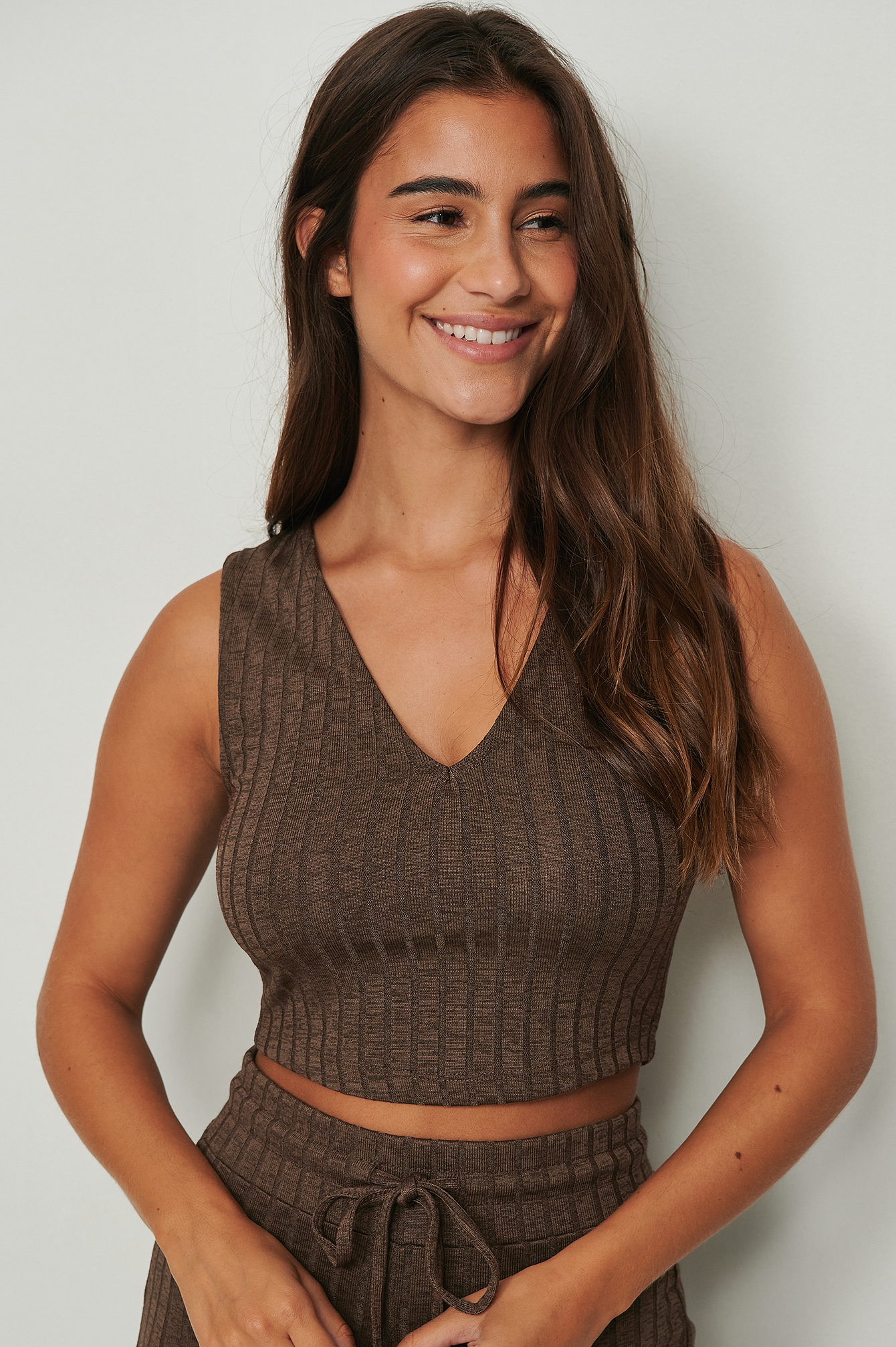 Ribbed V-neck tank top