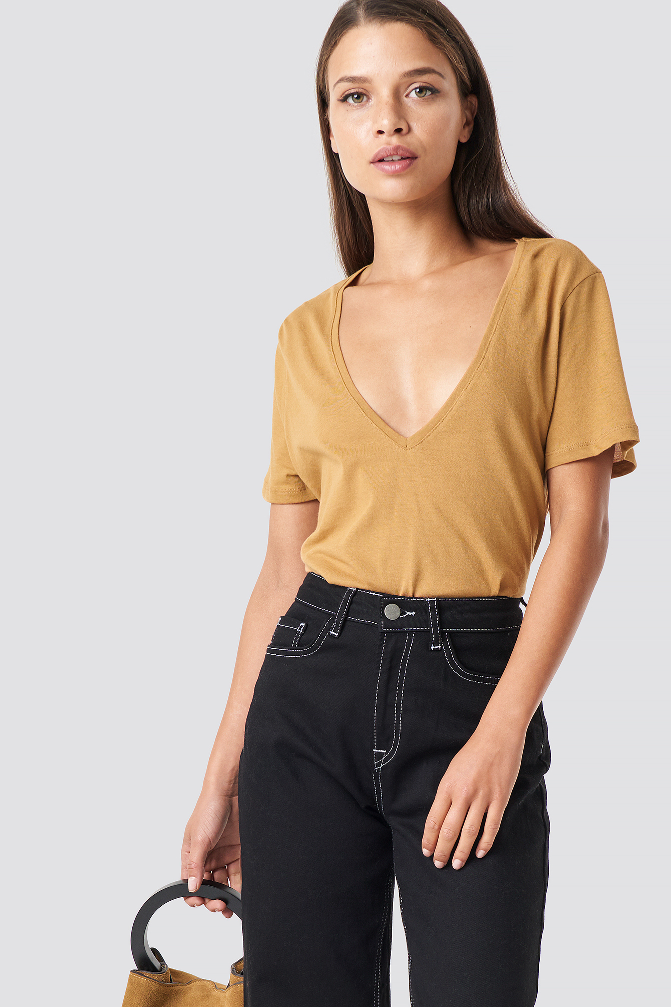 V-neck Tee Tan