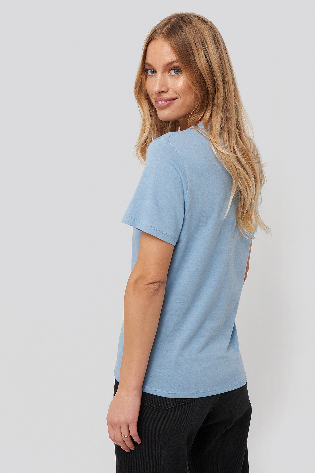 V-neck Tee Dusty Light blue