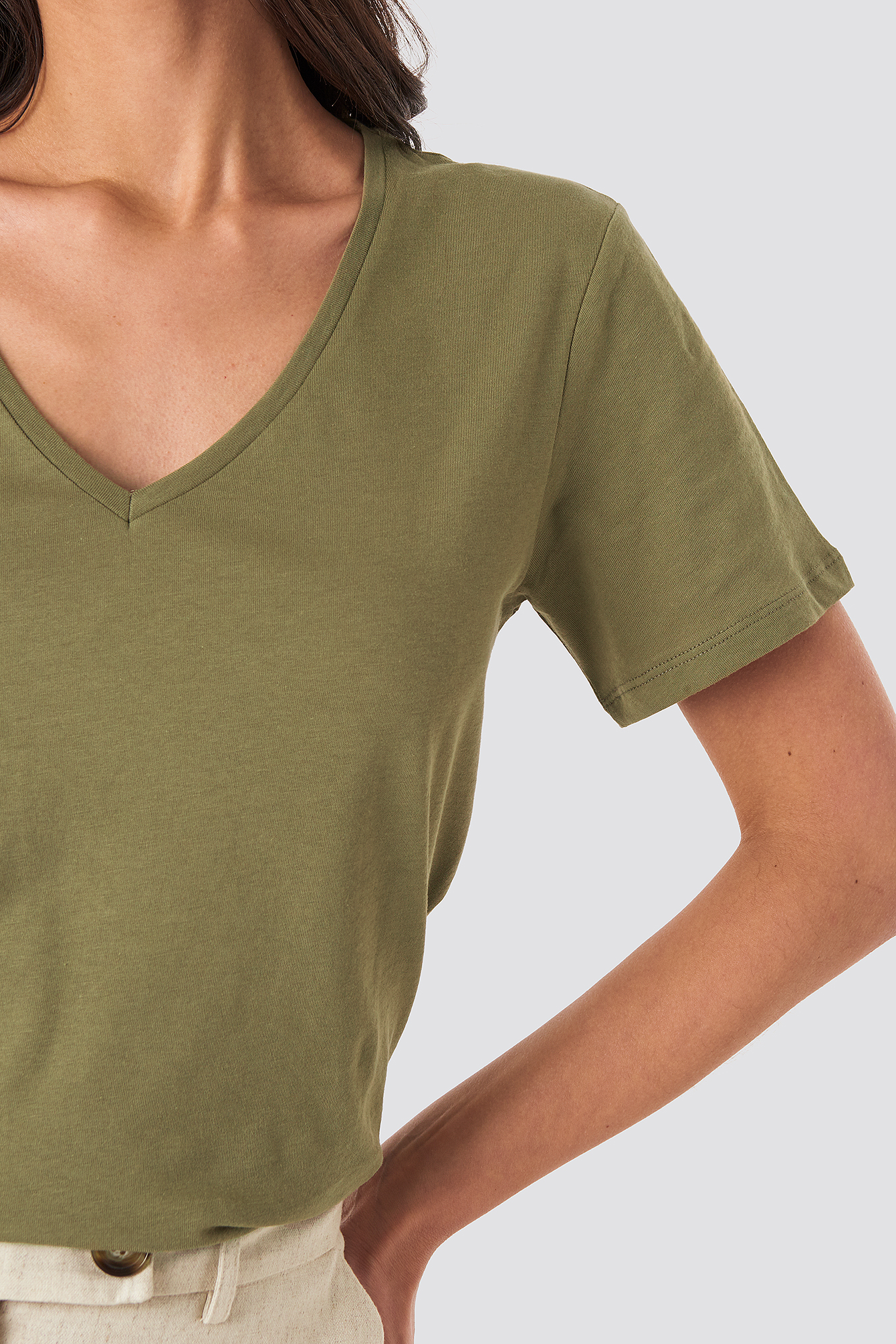 V-neck Tee Khaki