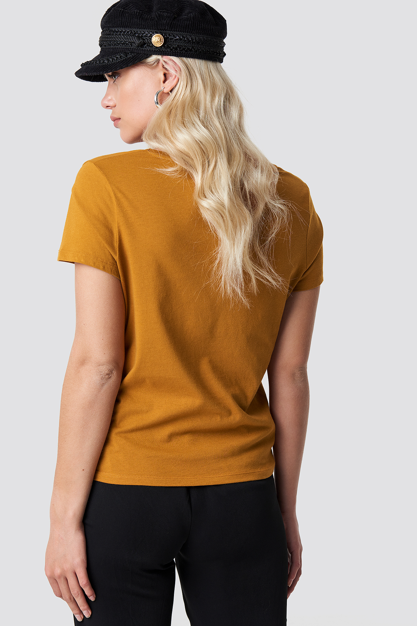V-neck Tee Dark Mustard