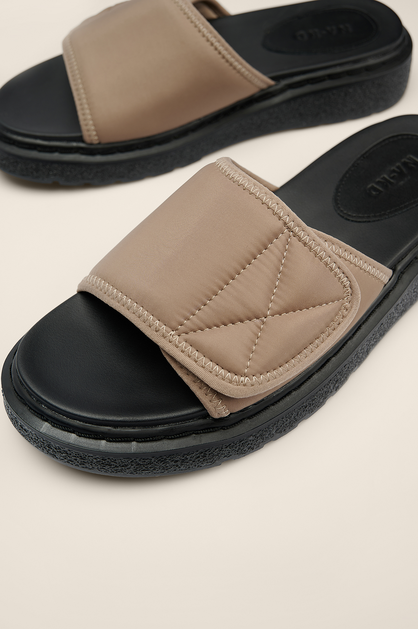 Velcro Slippers Beige | na-kd.com