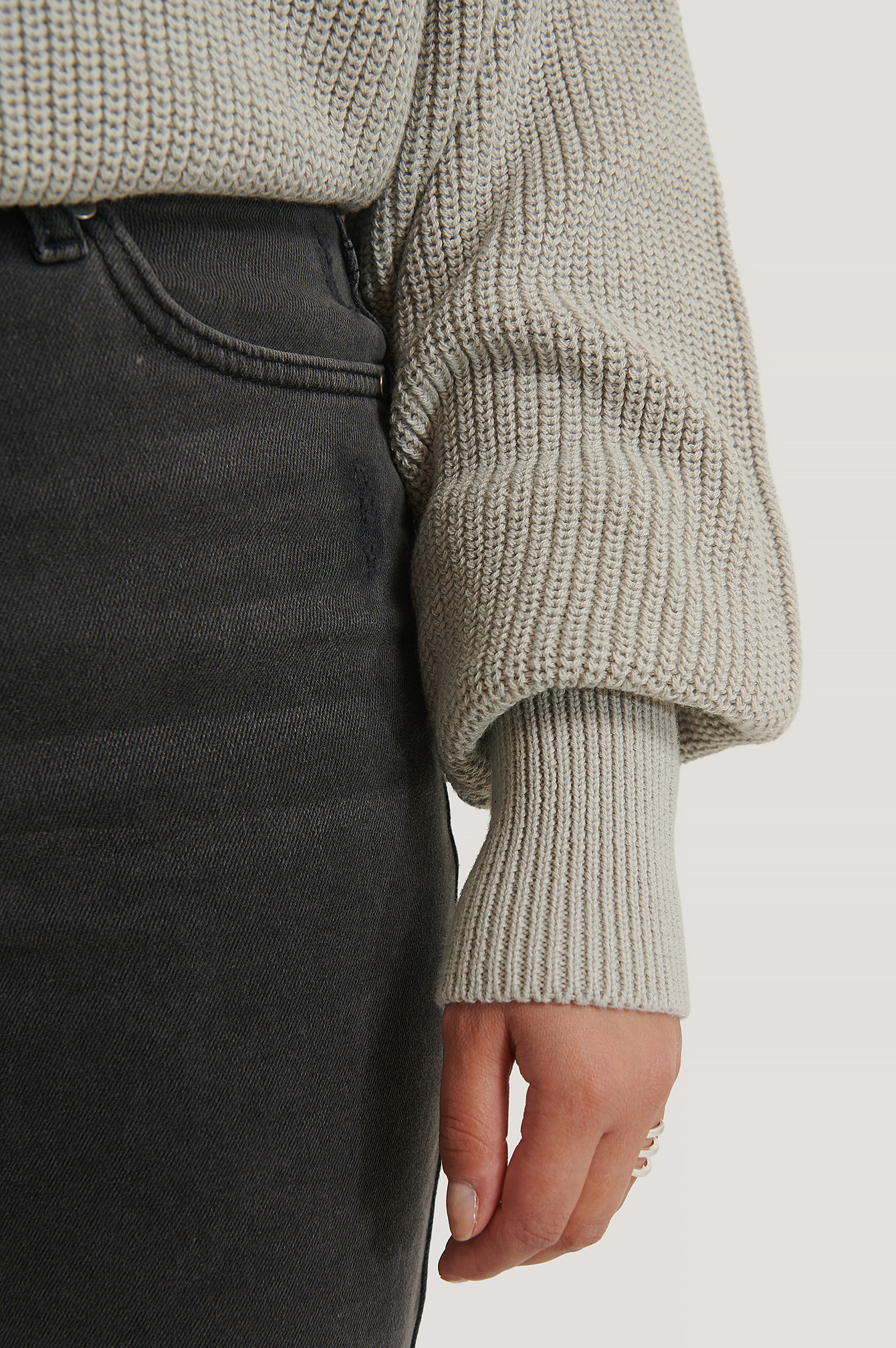 Volume Sleeve Knitted Sweater Black