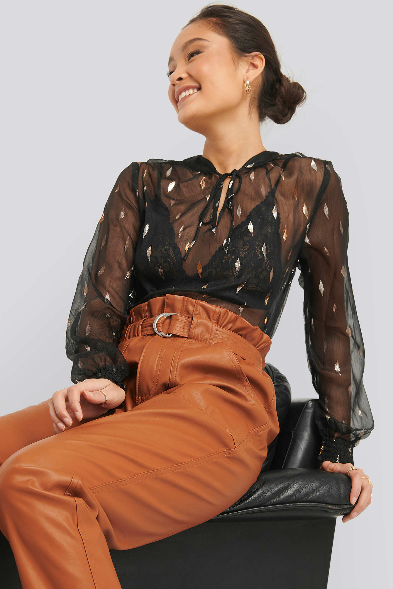 Vua LS Blouse Black/Gold