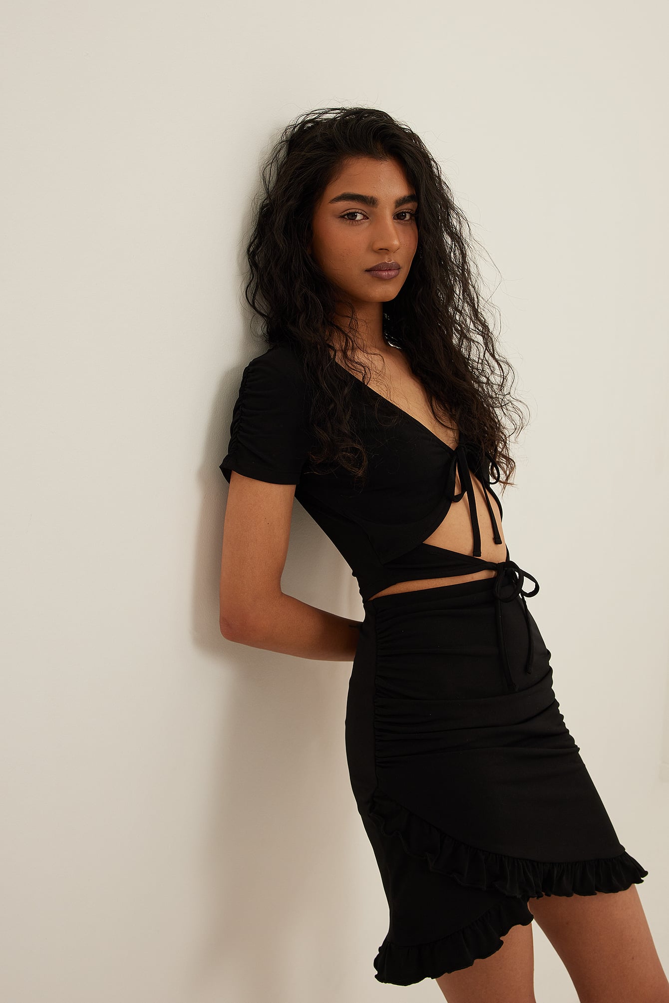 Wrap Mini Frill Skirt Black | na-kd.com