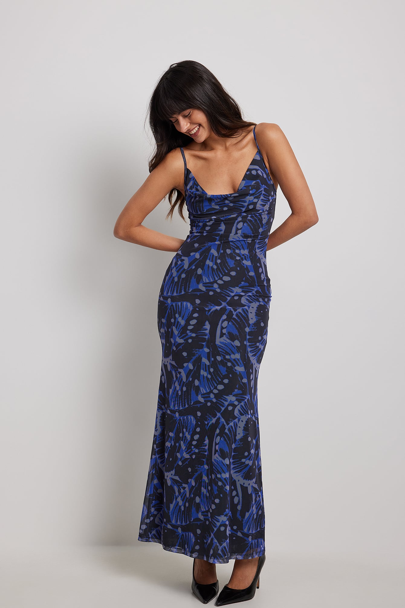 Waterfall Mesh Maxi Dress Blue | NA-KD Waterfall Mesh Maxi Dress Blue | NA-KD